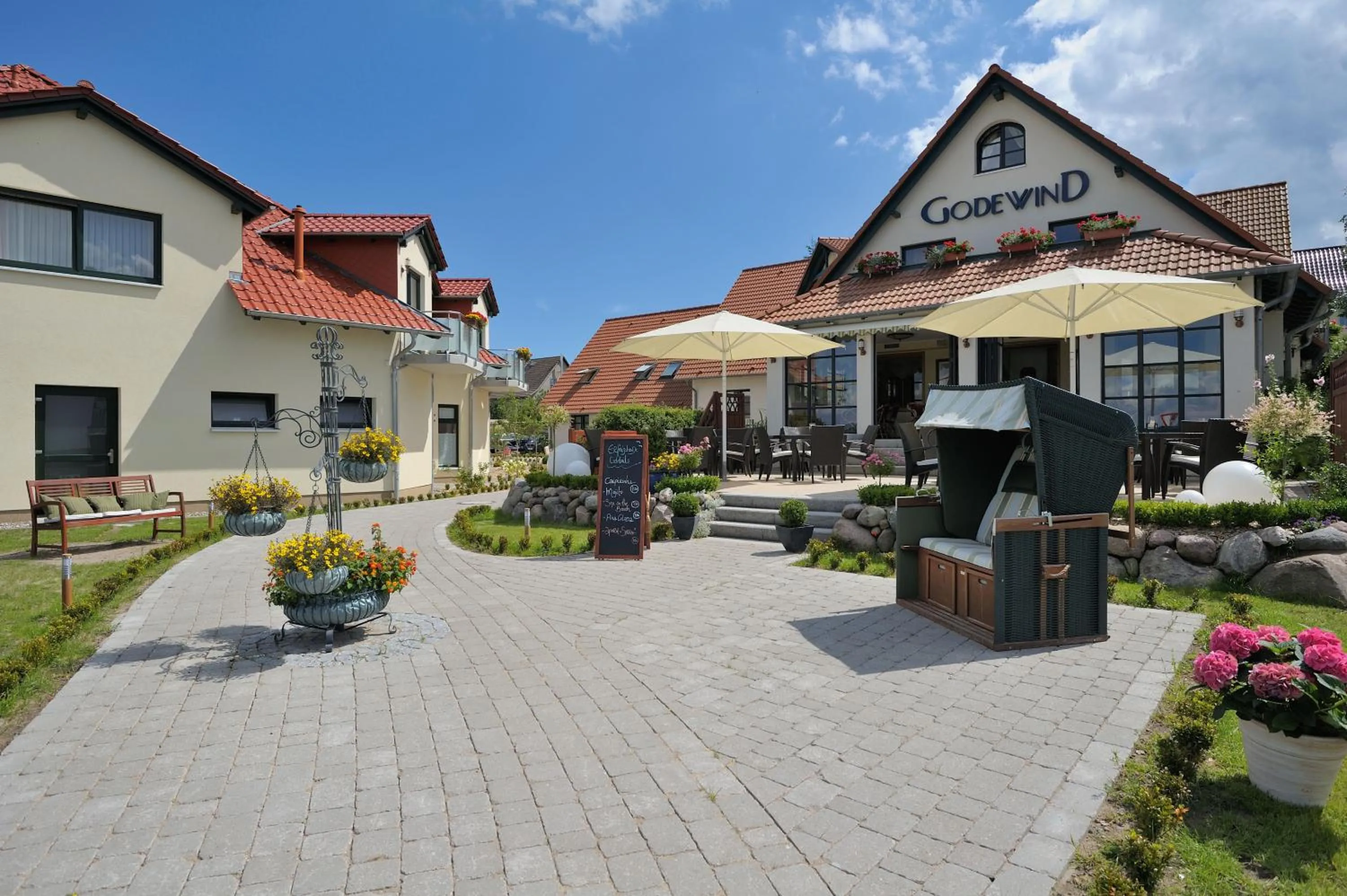 Facade/entrance in Hotel Godewind