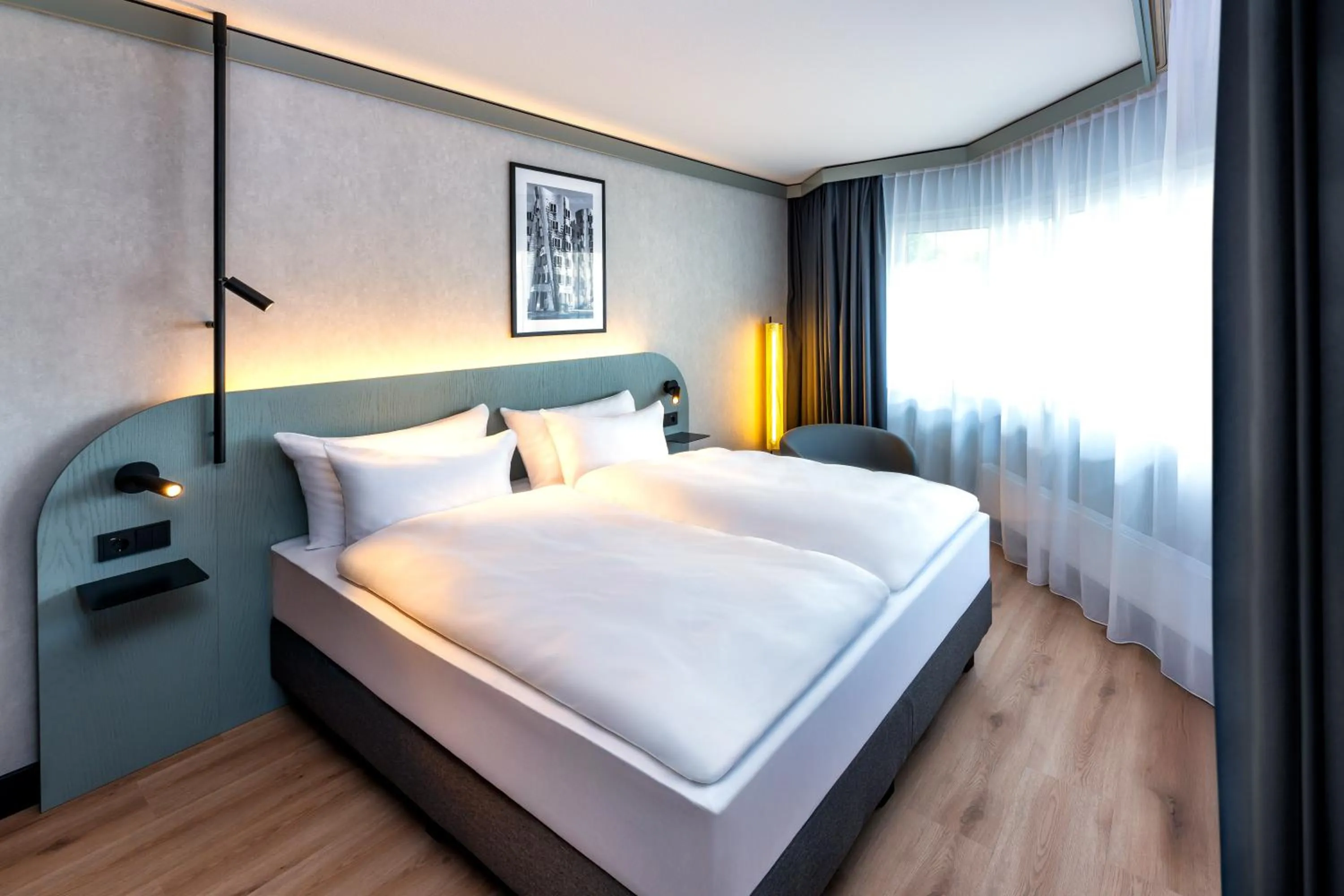 Bed in Radisson Hotel Dusseldorf City Center