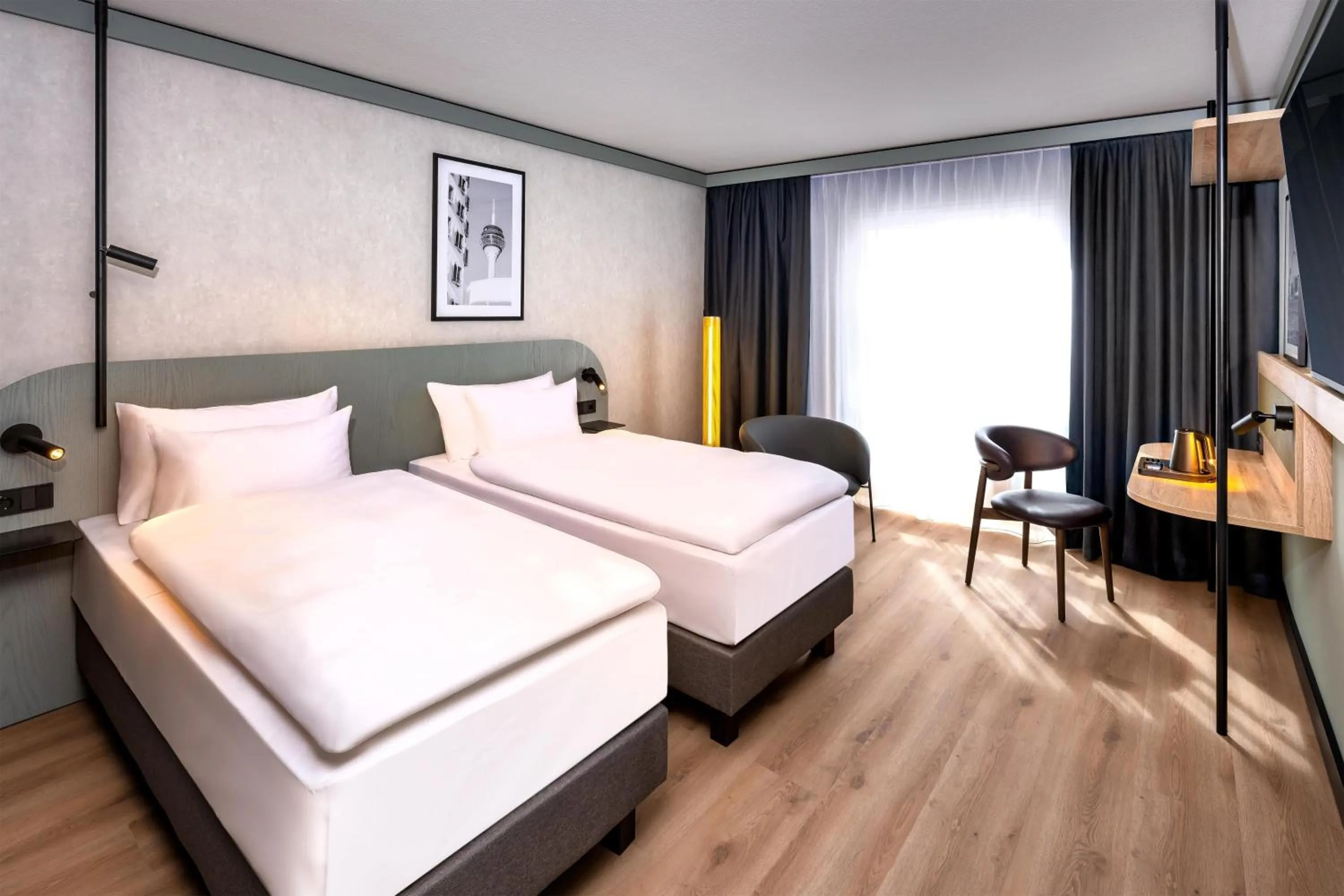 Bedroom, Bed in Radisson Hotel Dusseldorf City Center