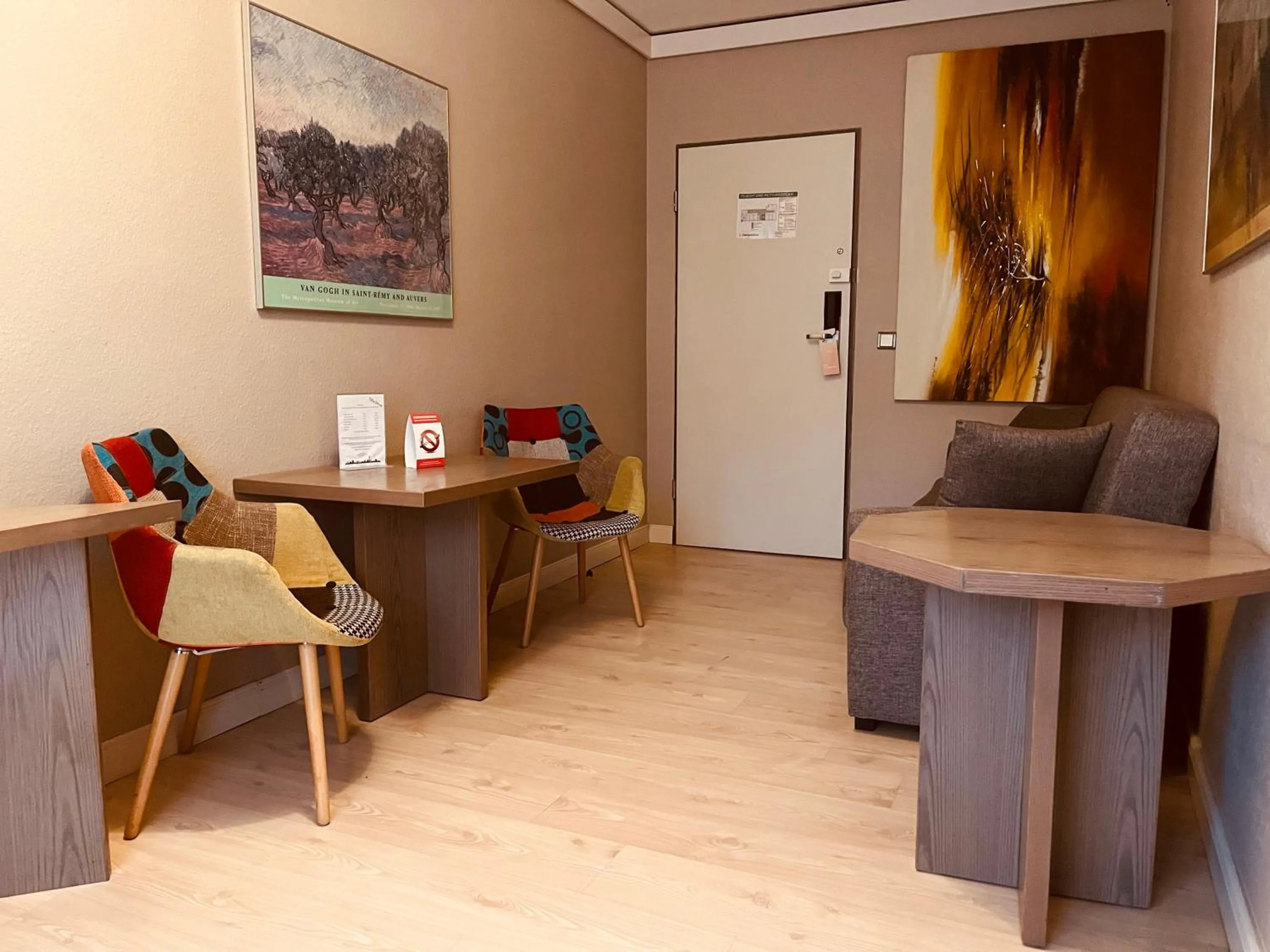 Living room in Hotel Düsseldorf City by Tulip Inn