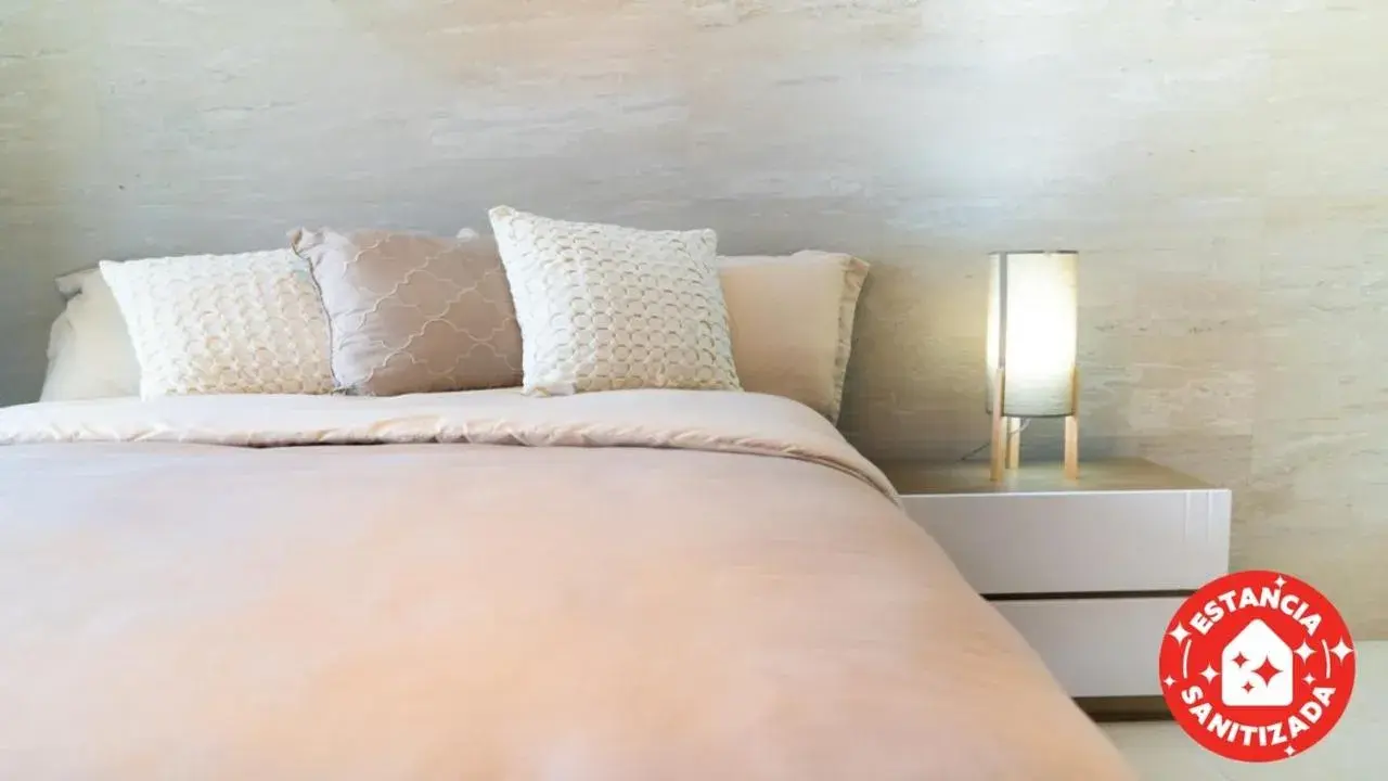 Deluxe Room in ECONOSUITES FUNDIDORA Deluxe Room in ECONOSUITES FUNDIDORA