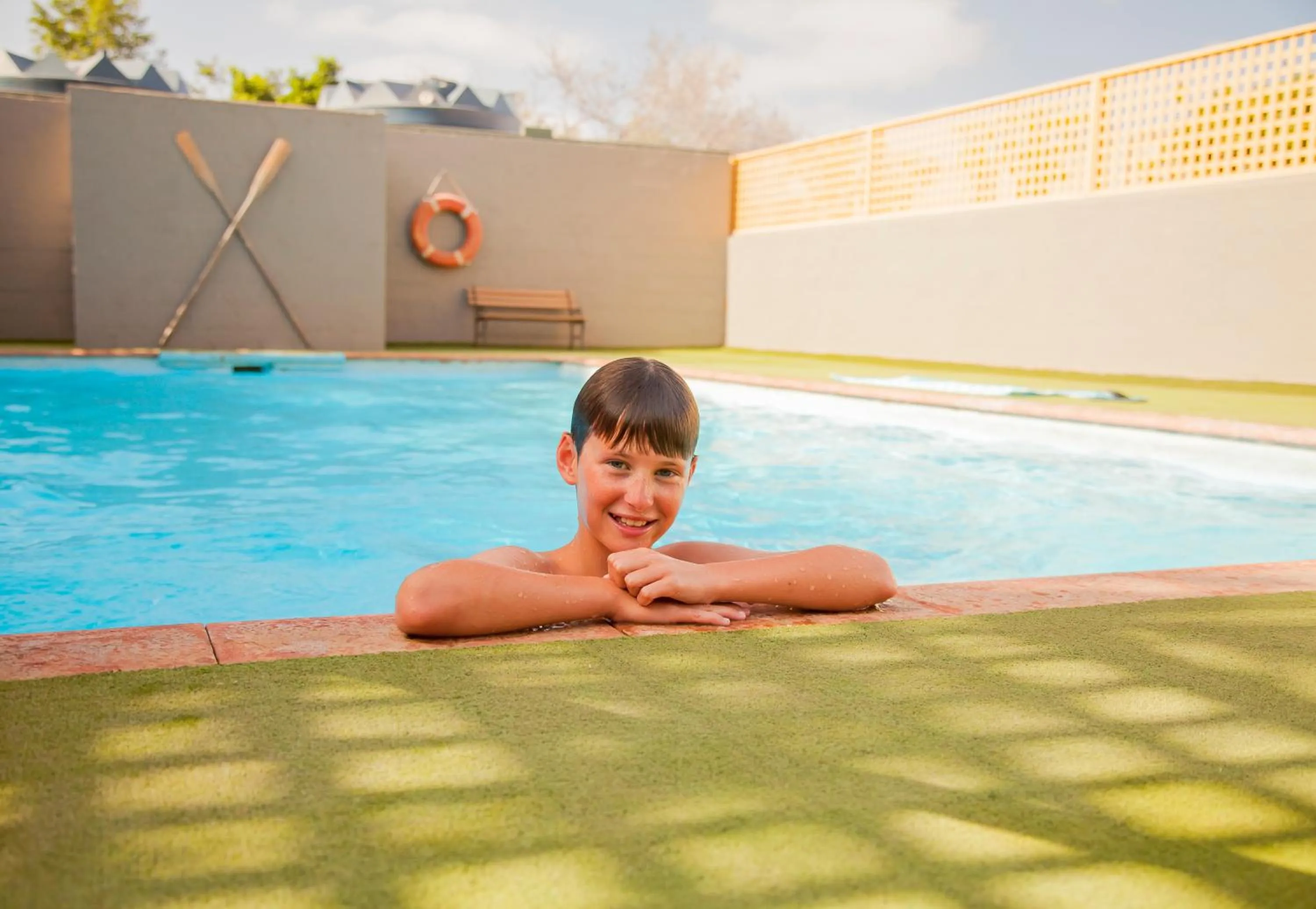 Swimming pool in Capricorn Holiday Park