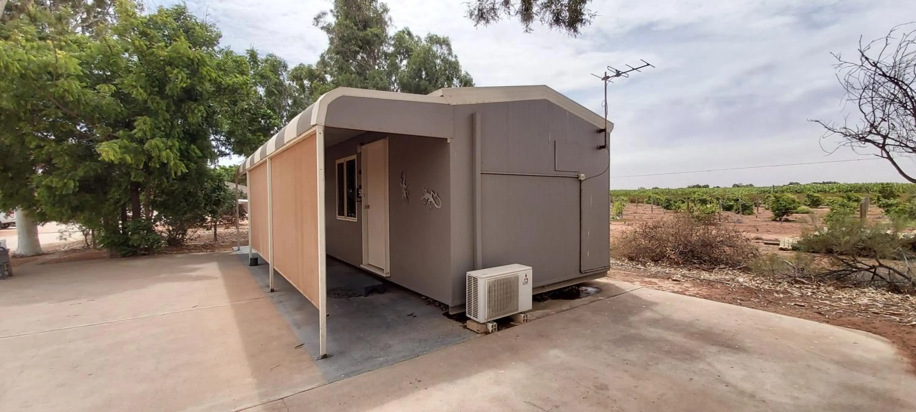 Property building in Capricorn Holiday Park