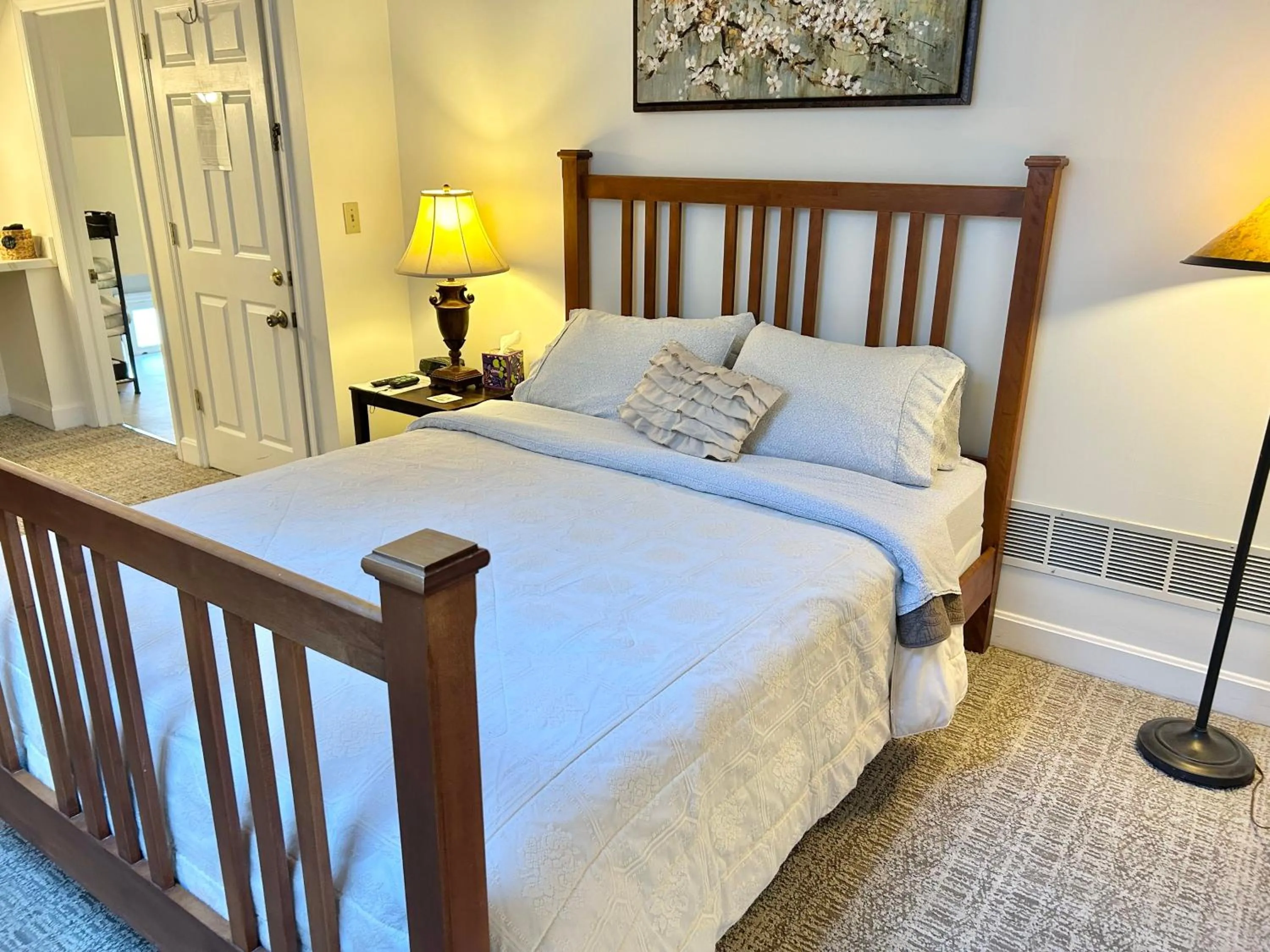 Bed in 50 Lincoln Short North Bed & Breakfast