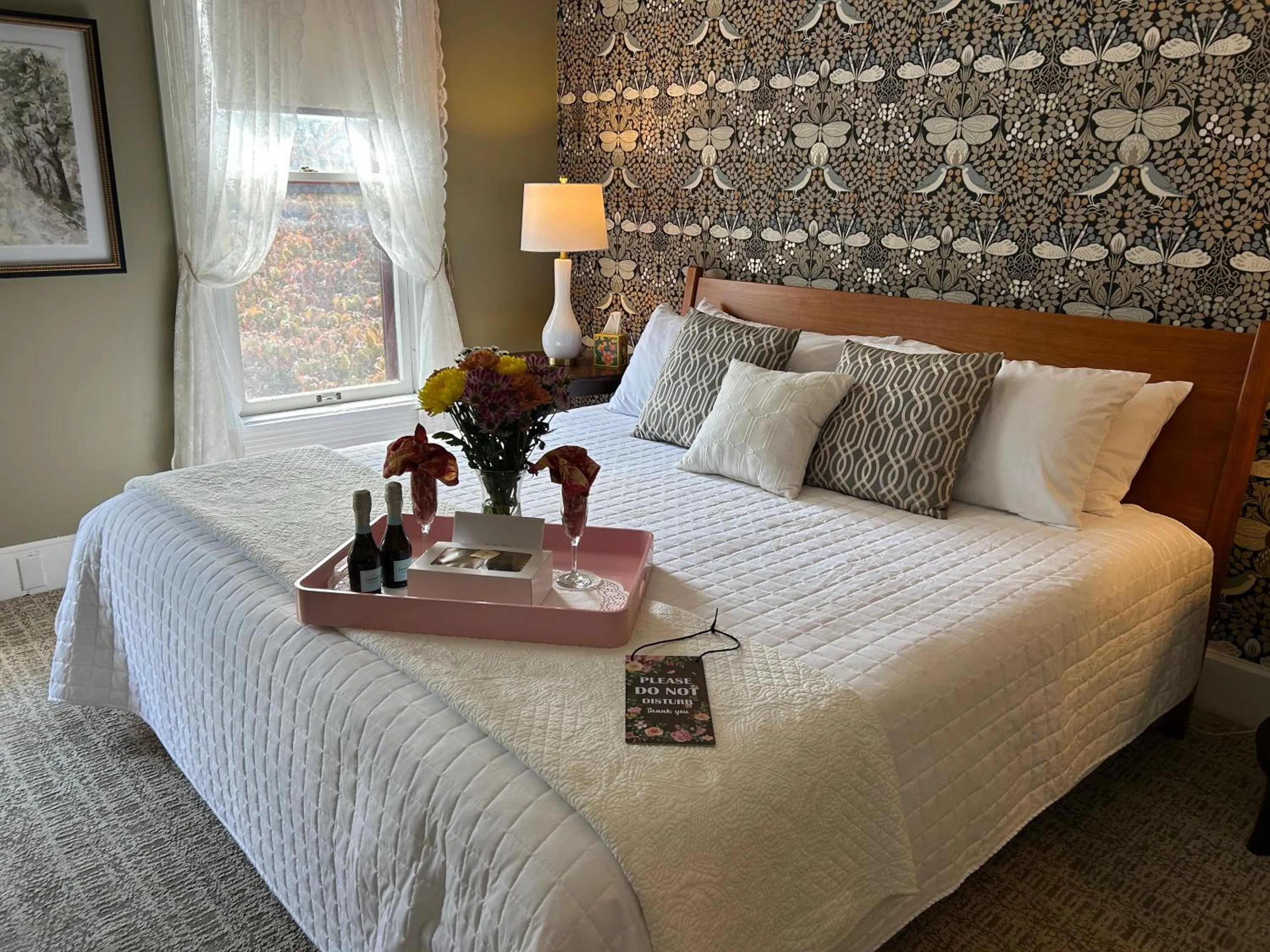 Bed in 50 Lincoln Short North Bed & Breakfast