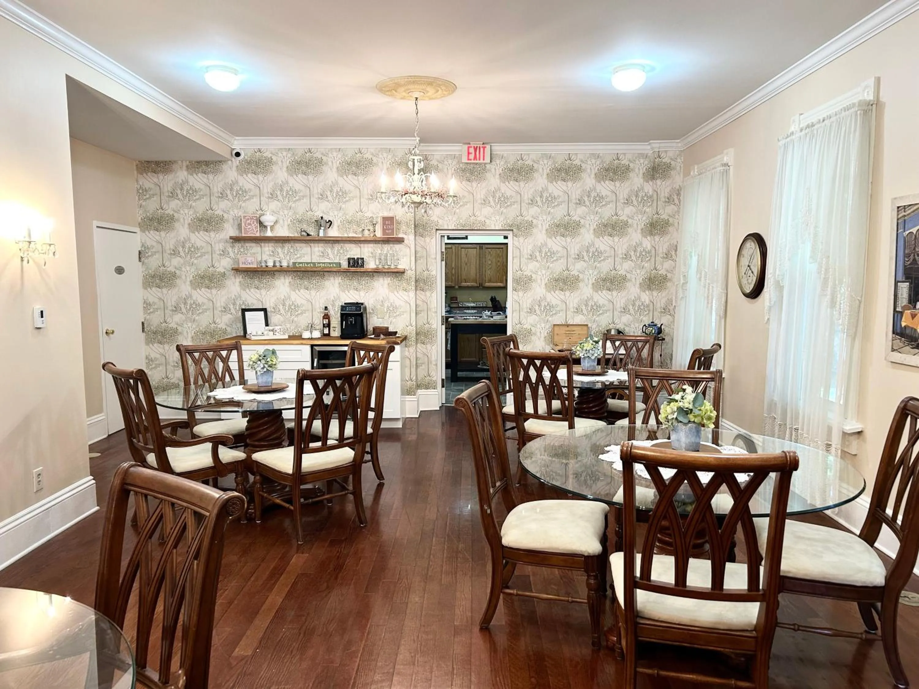 Lobby or reception in 50 Lincoln Short North Bed & Breakfast