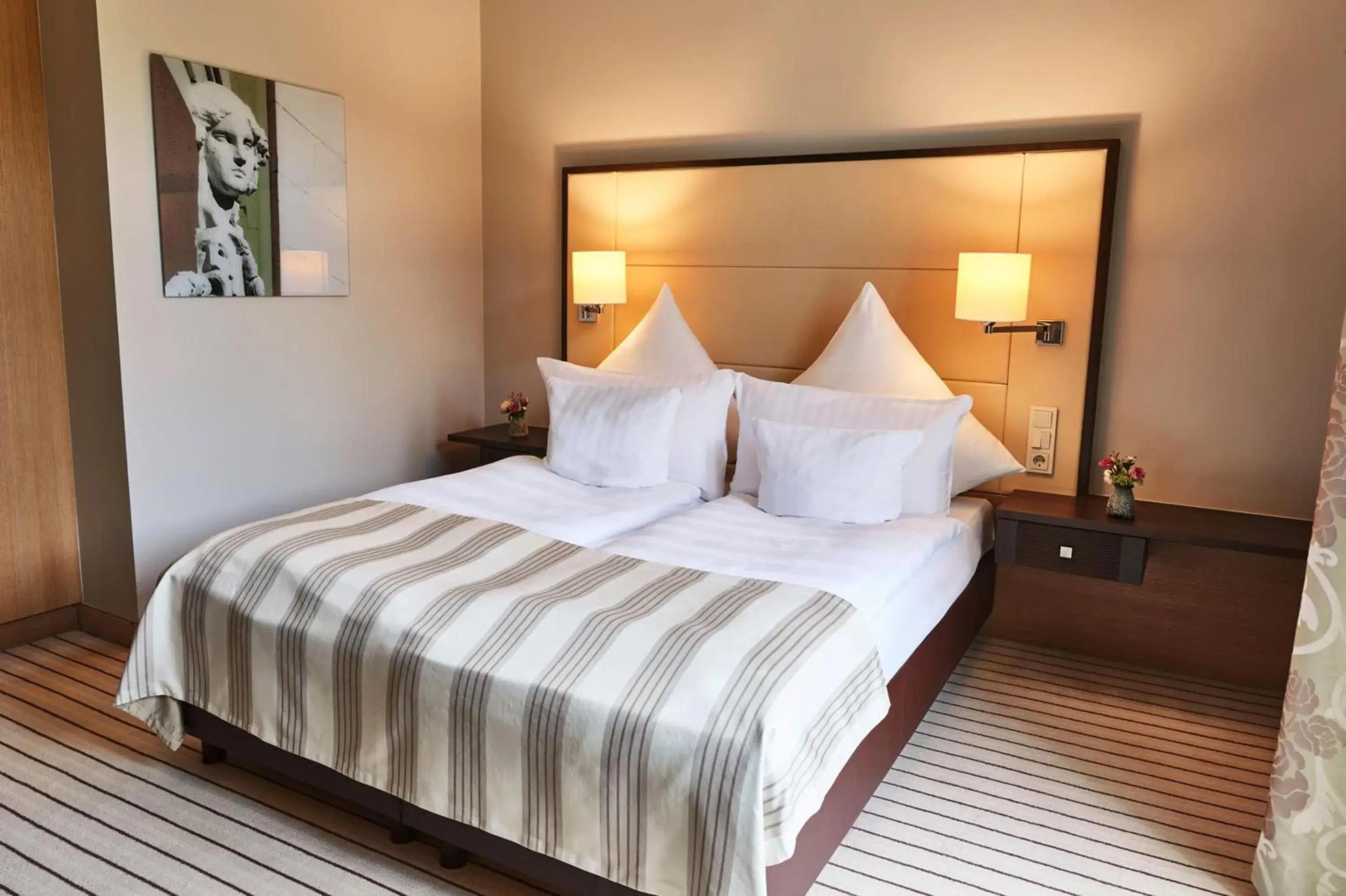 Double Room in Steigenberger Hotel Bad Neuenahr Double Room in Steigenberger Hotel Bad Neuenahr