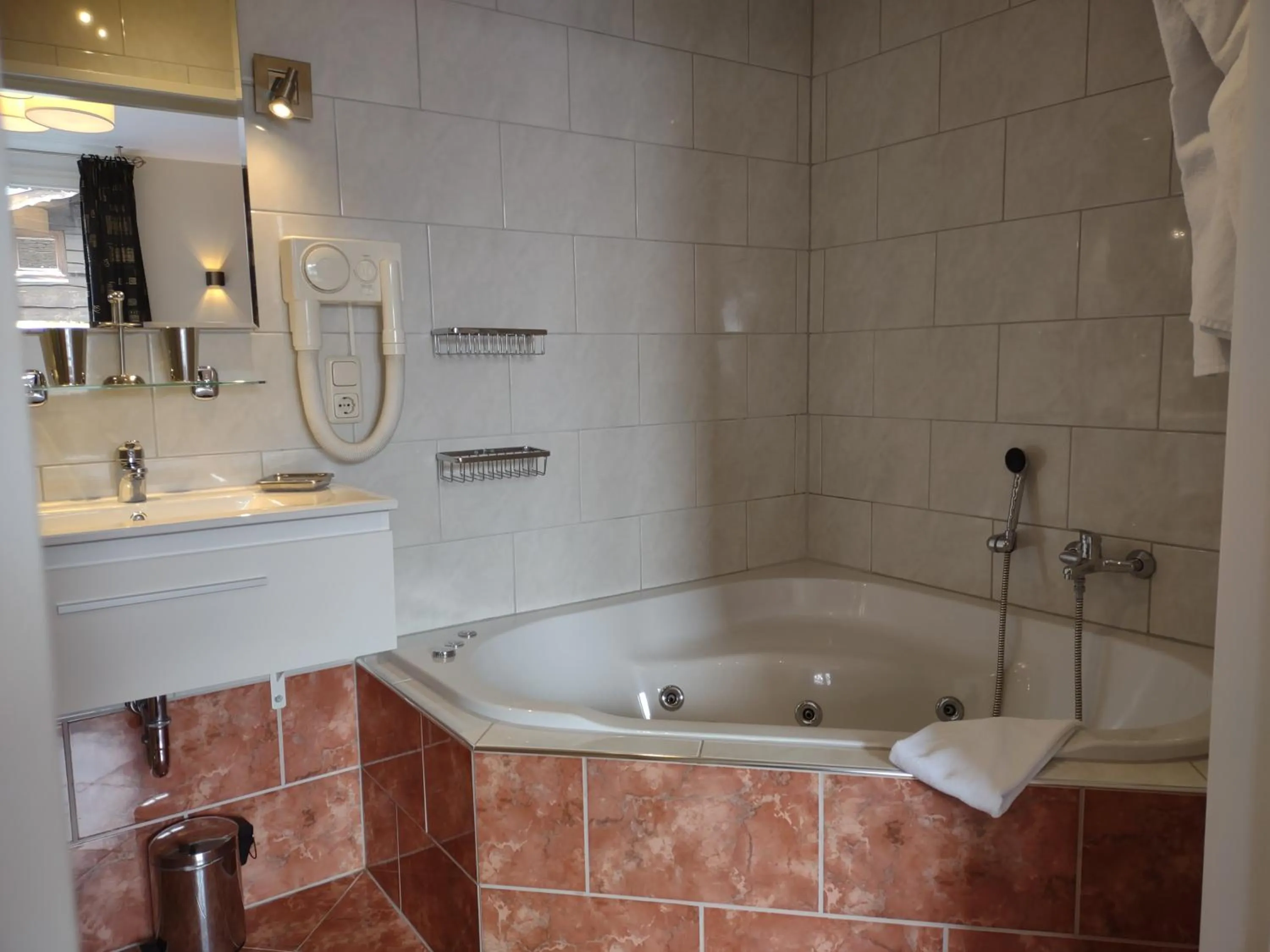 Bathroom in Hotel De Lange Man Monschau Eifel