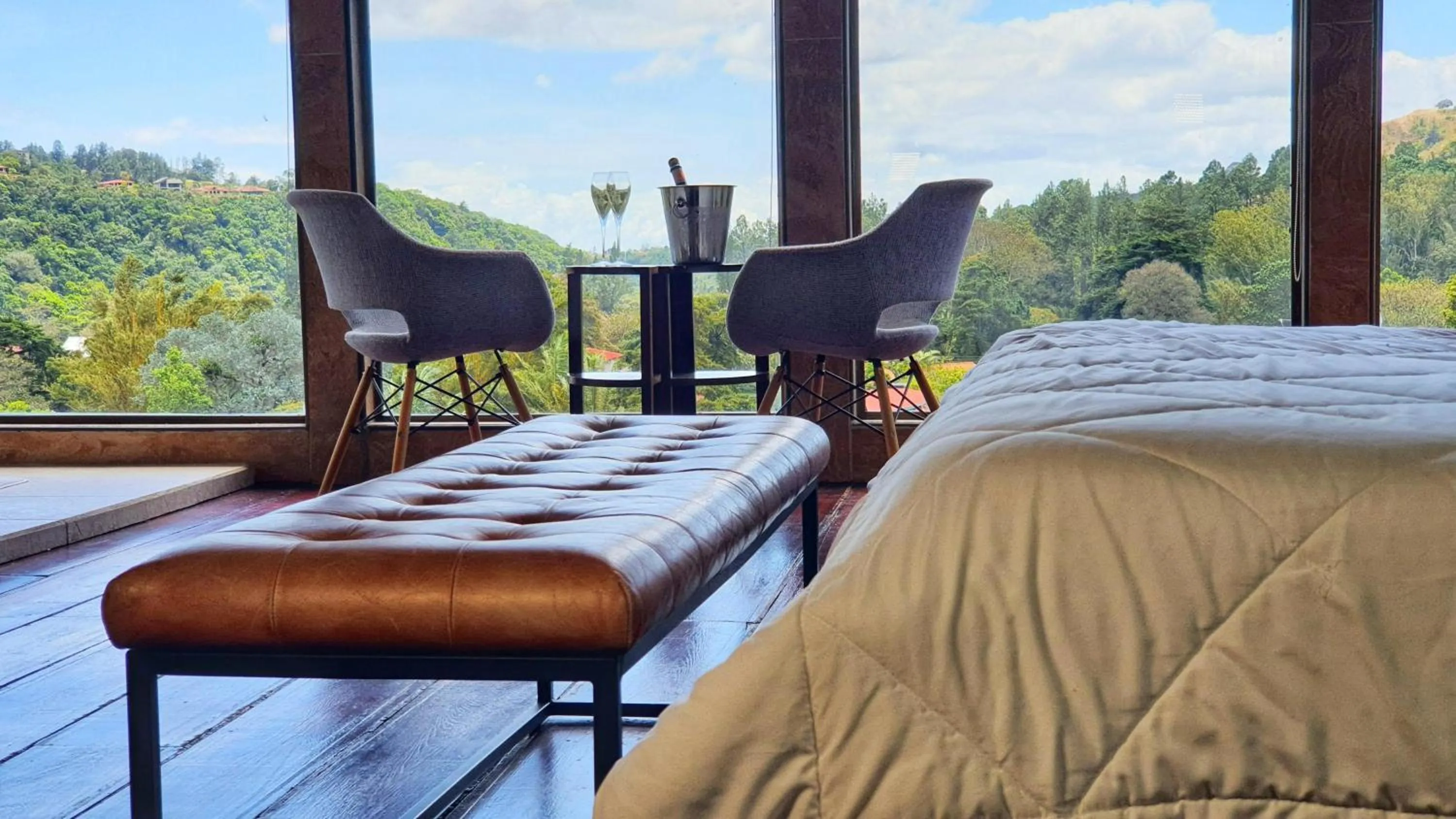 View (from property/room), Bed in Villa Alejandro