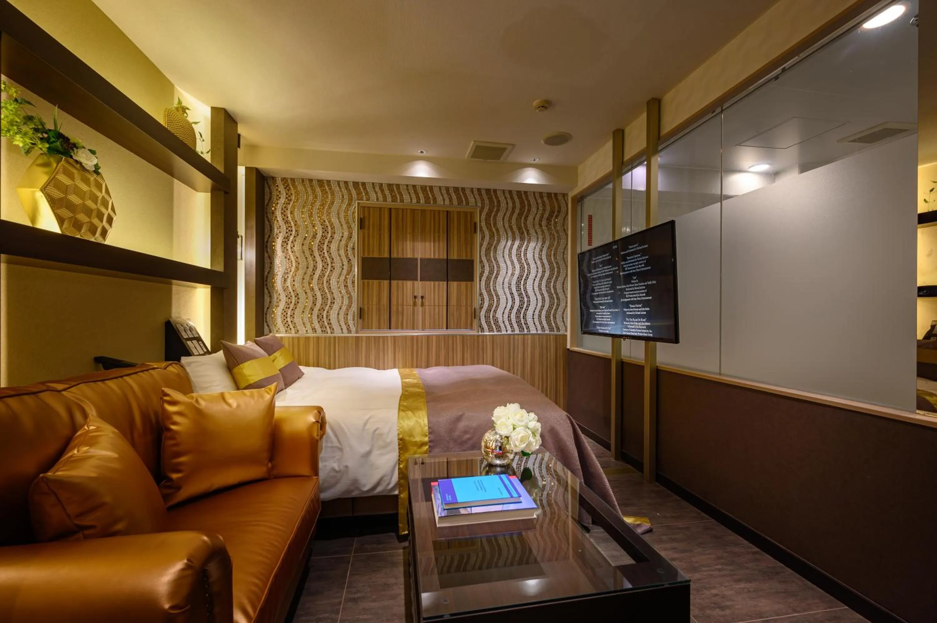 Bed in HOTEL VARKIN ANNEX