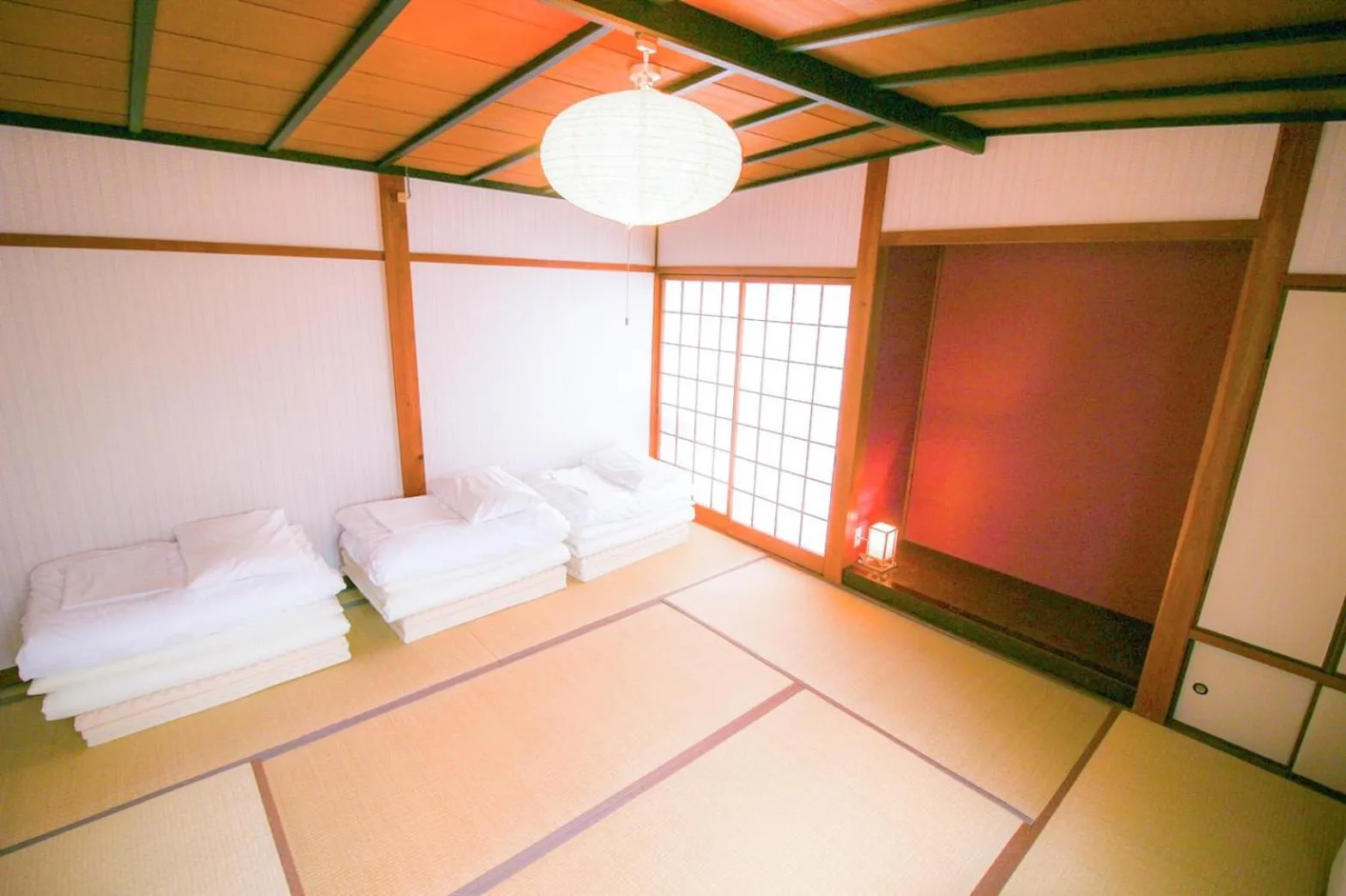 Bed in KINOSAKI KNOT