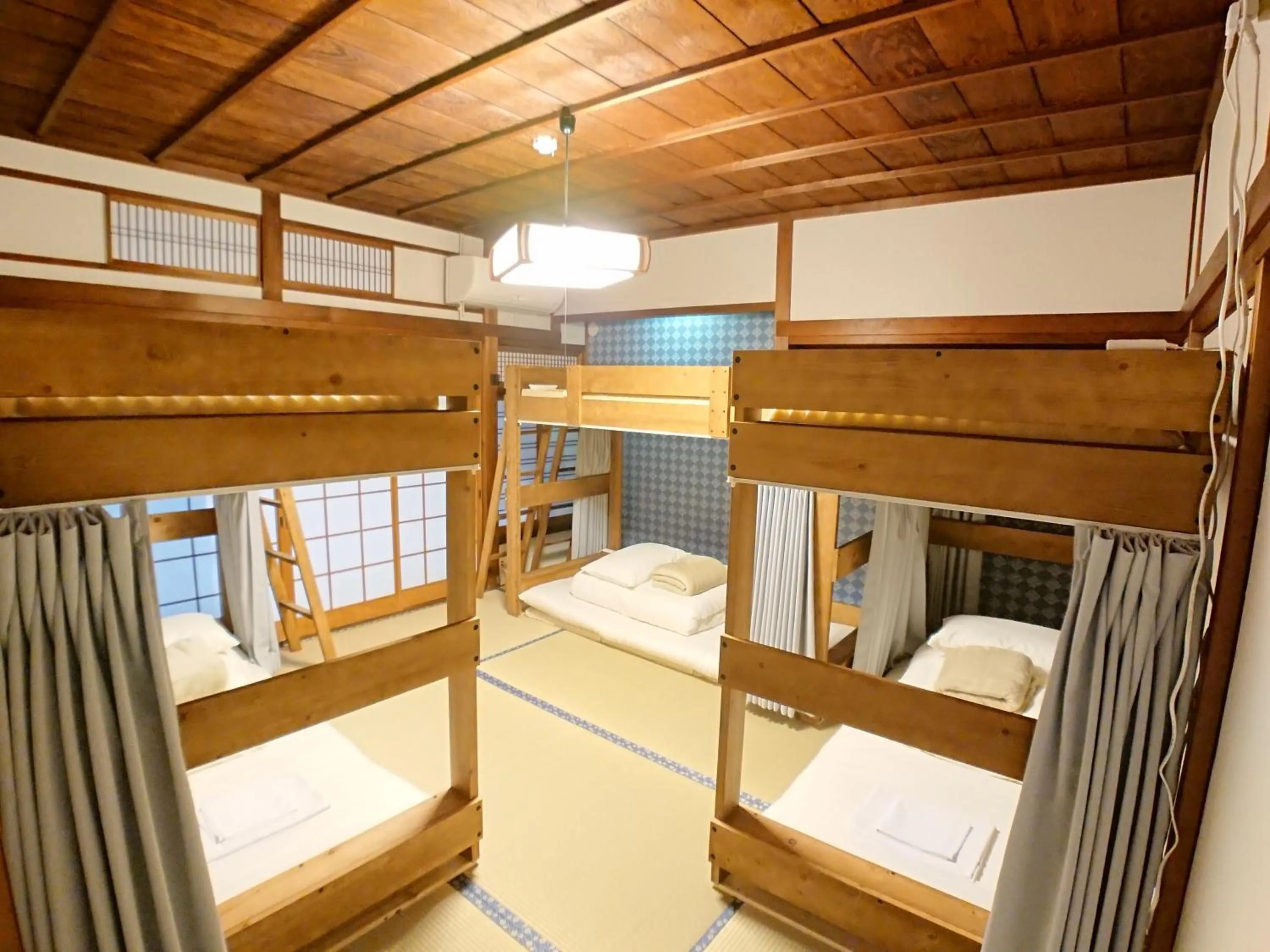 Bed in KINOSAKI KNOT