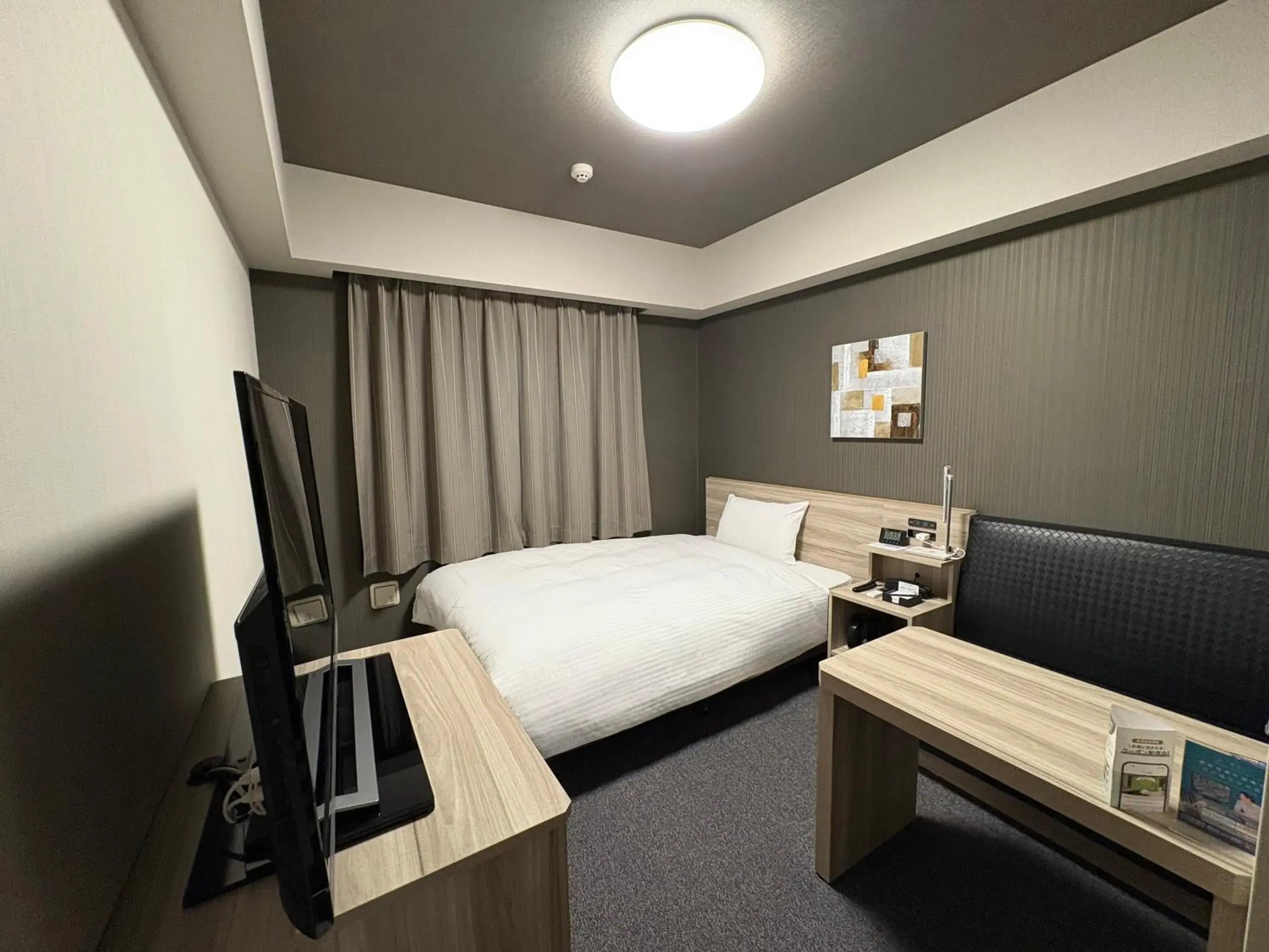 Single Room - Smoking in Hotel Route-Inn Shinfujieki Minami Single Room - Smoking in Hotel Route-Inn Shinfujieki Minami