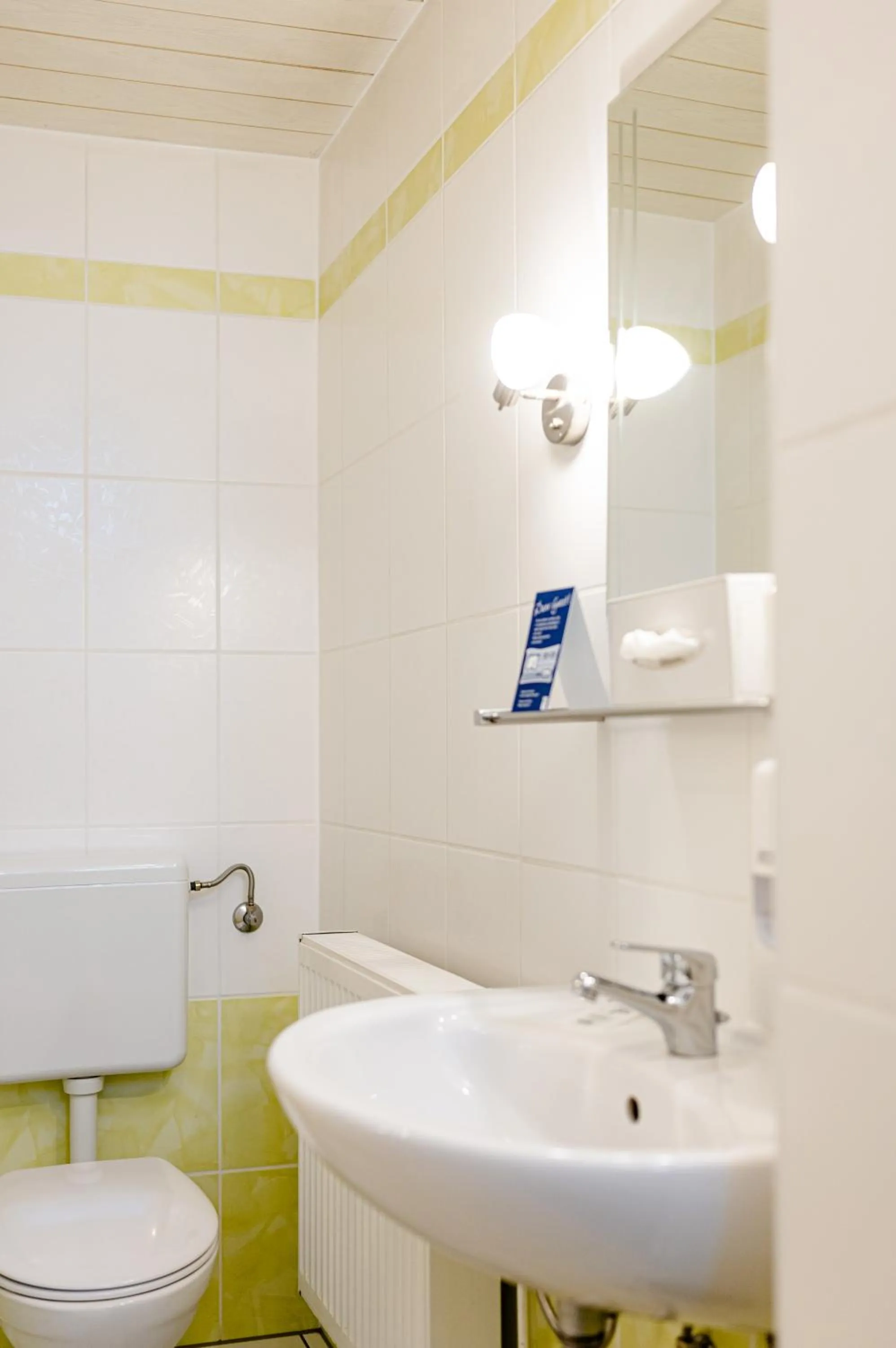 Bathroom in Zum Alten Schifferhaus