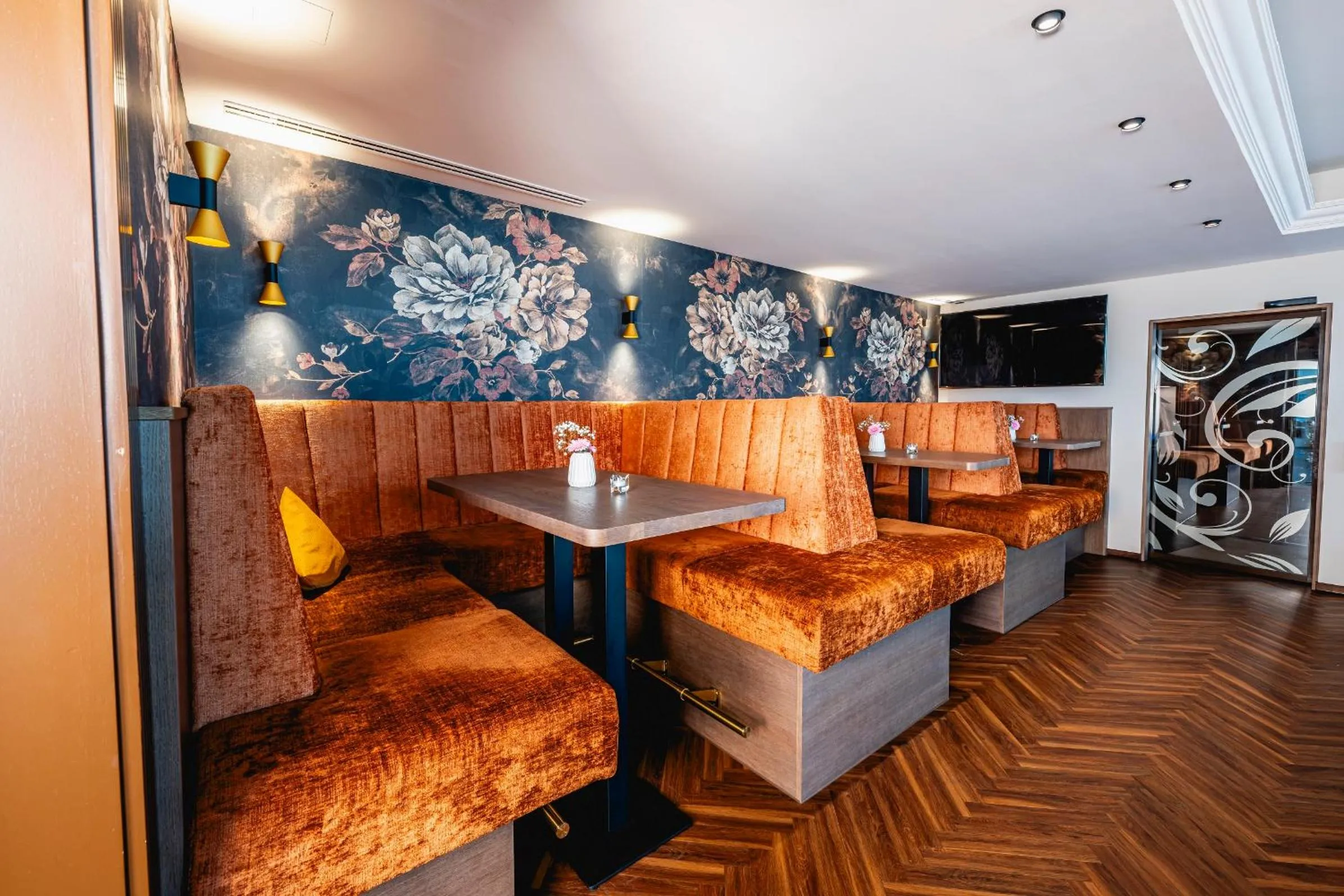 Lounge or bar in Hotel am Schlosspark