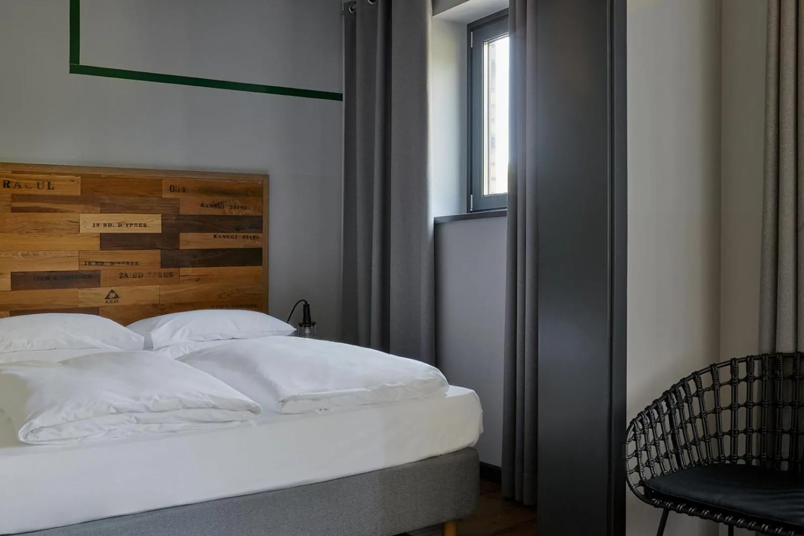 Photo of the whole room, Bed in Underdog Hotel