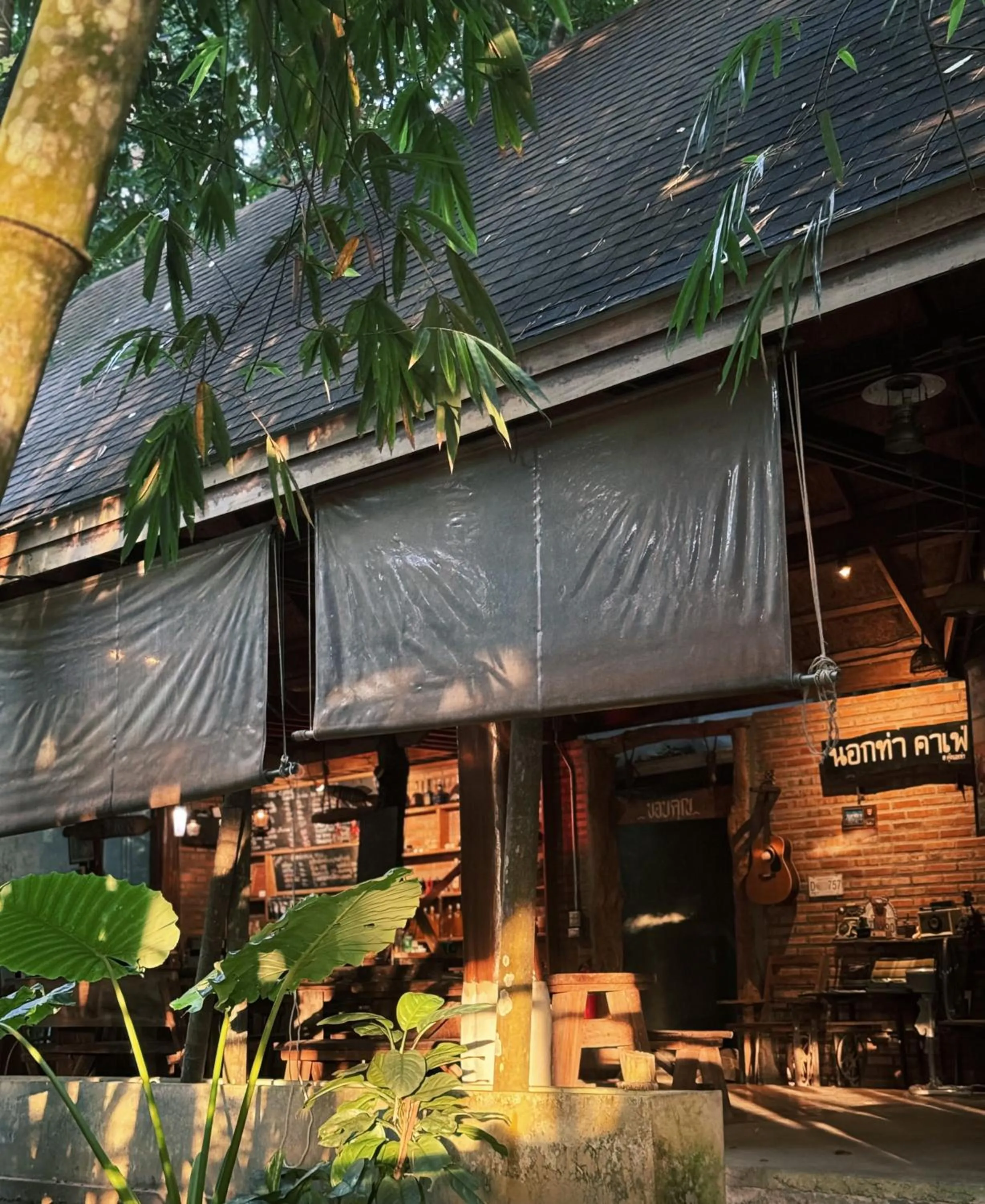 Restaurant/places to eat in Kung Nok Tha Resort Nakhon Si Thammarat