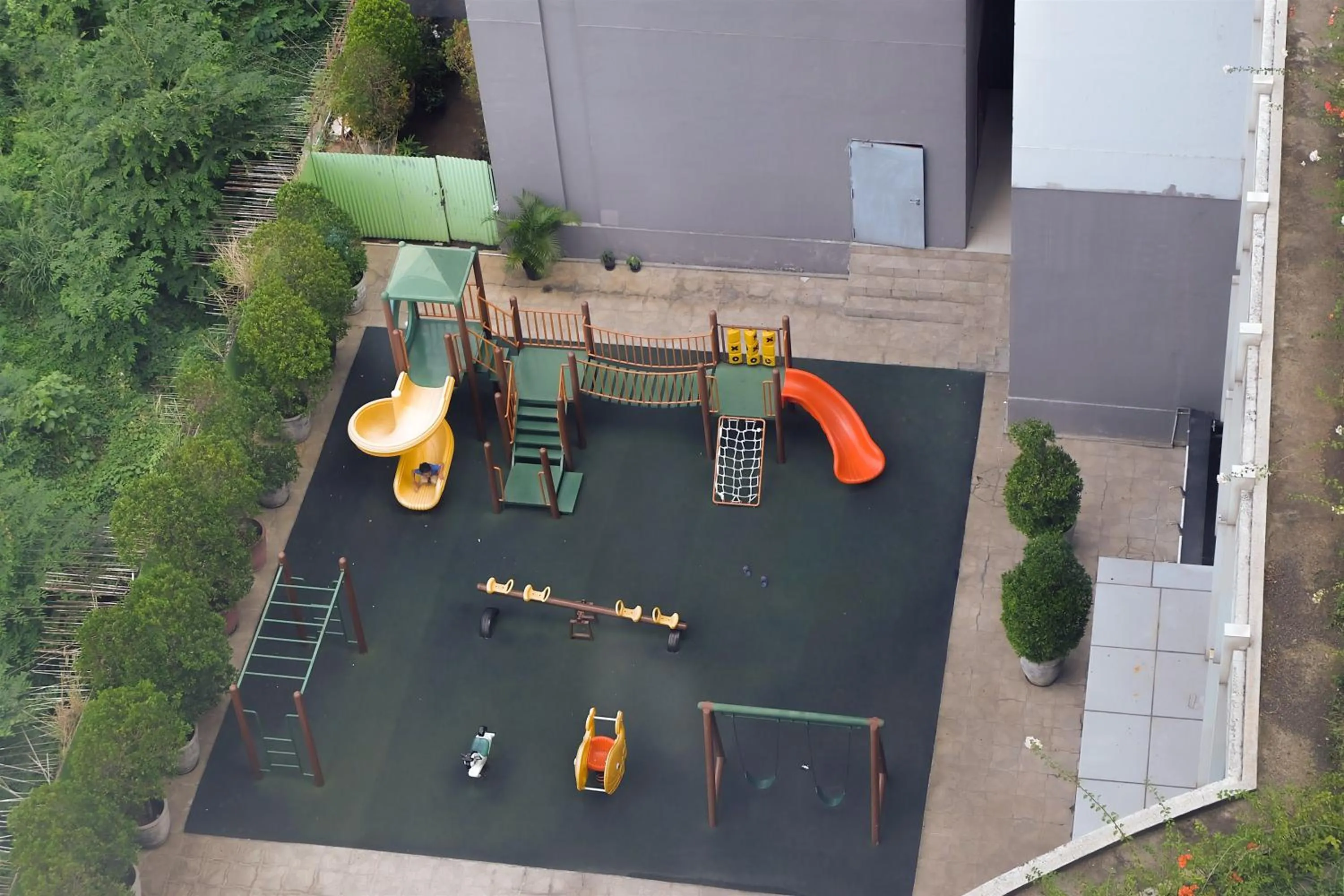 Property building in Vintage Studio Apartment at Nifarro Park By Travelio