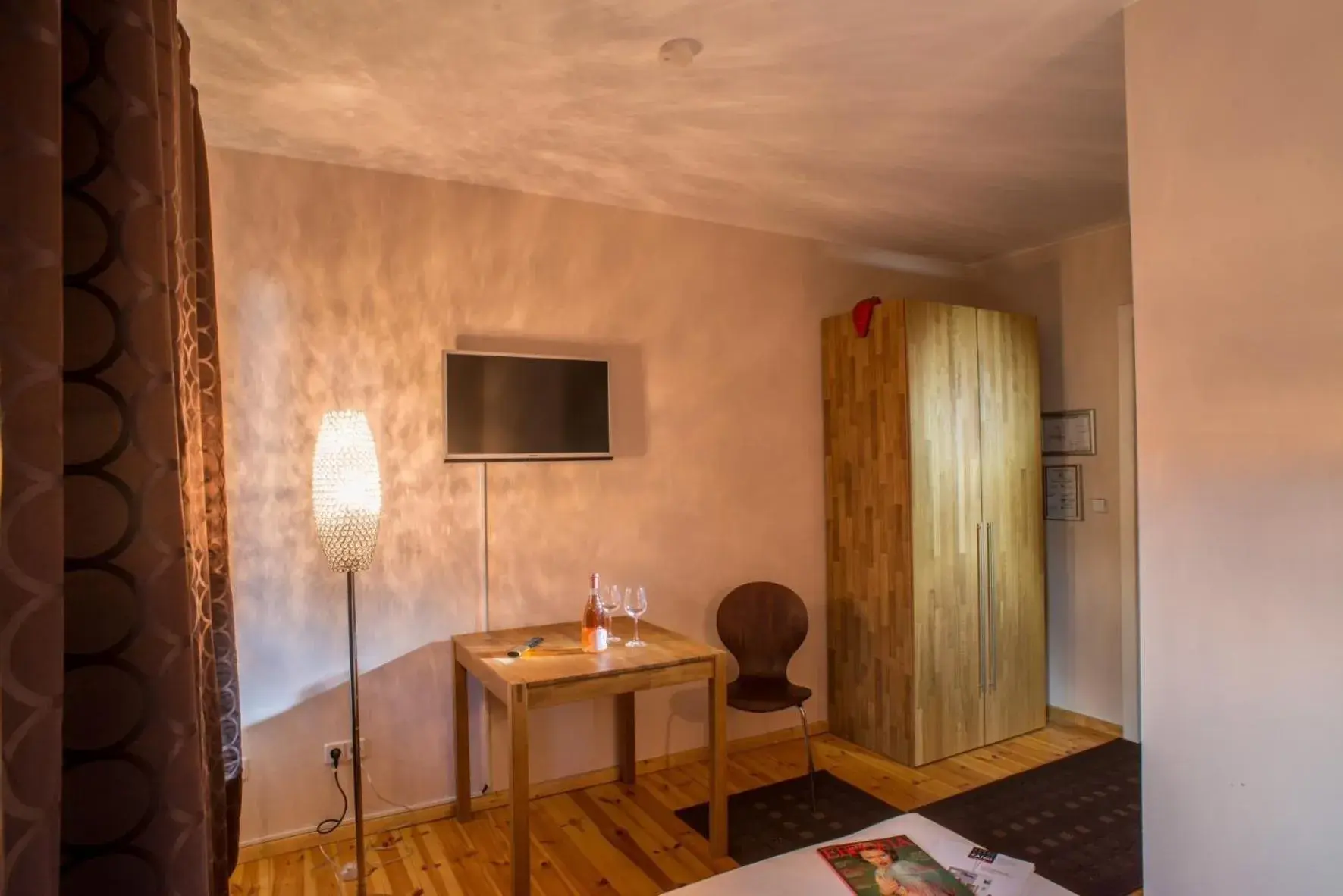 Souterrain Room in Hotel Residenz Begaswinkel Souterrain Room in Hotel Residenz Begaswinkel