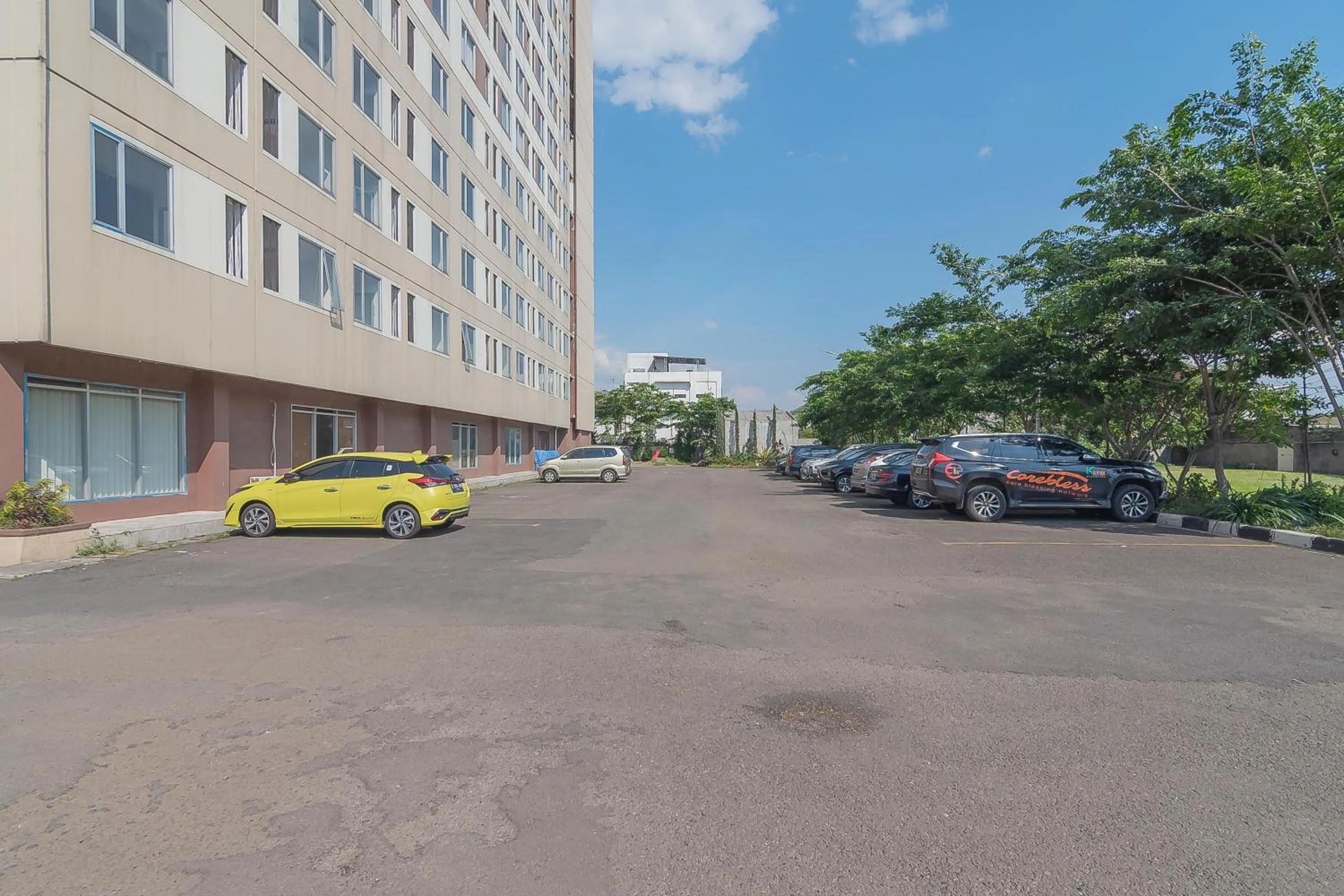 RedDoorz Apartment @ Emerald Towers Bandung