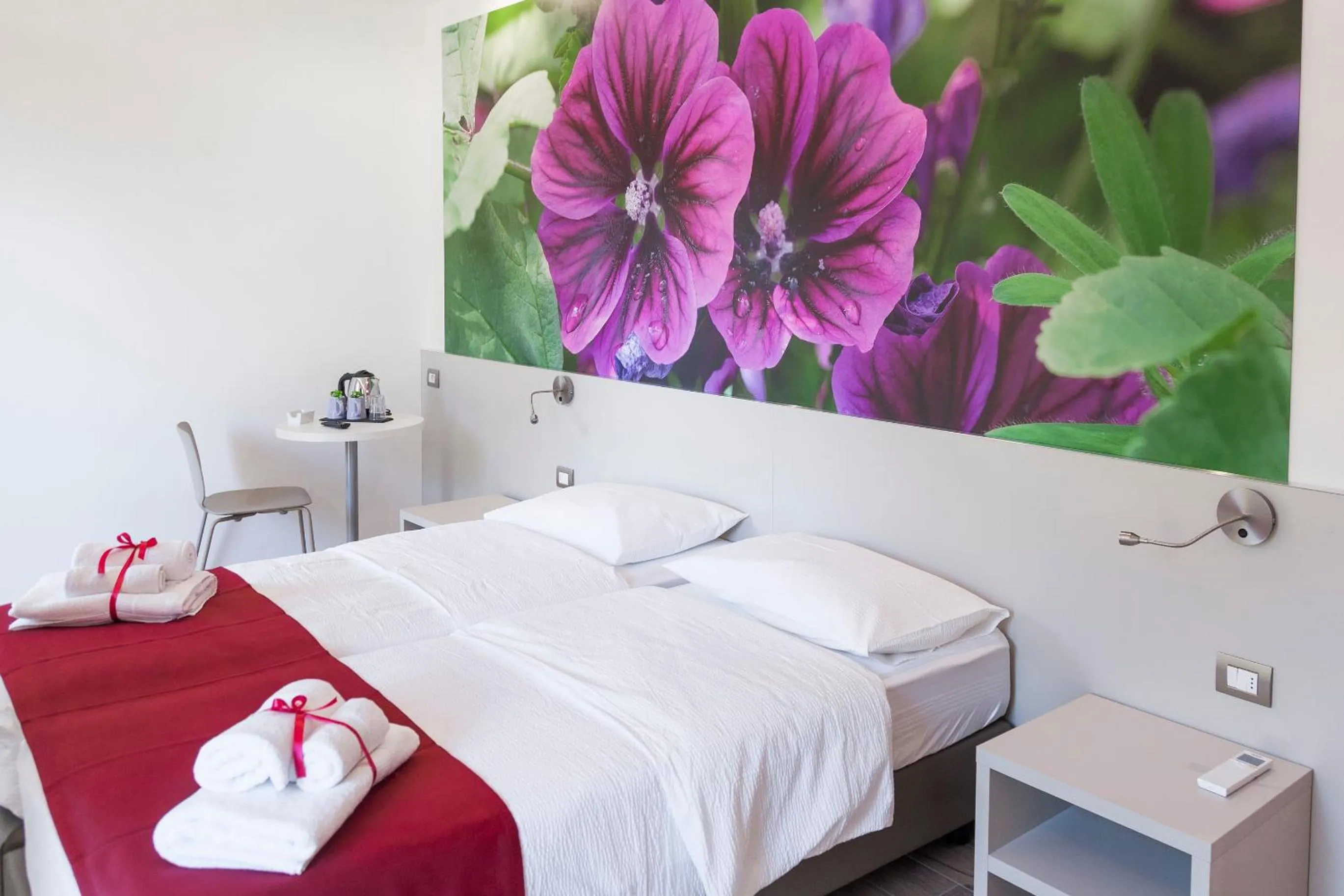 Bedroom in Miravallesuites