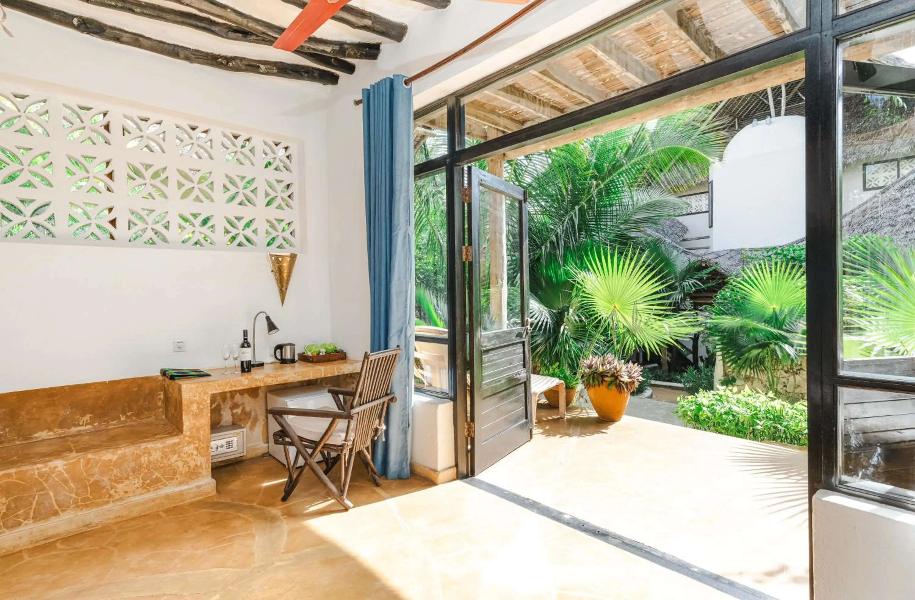 Balcony/Terrace in Sunshine Bay Hotel Zanzibar
