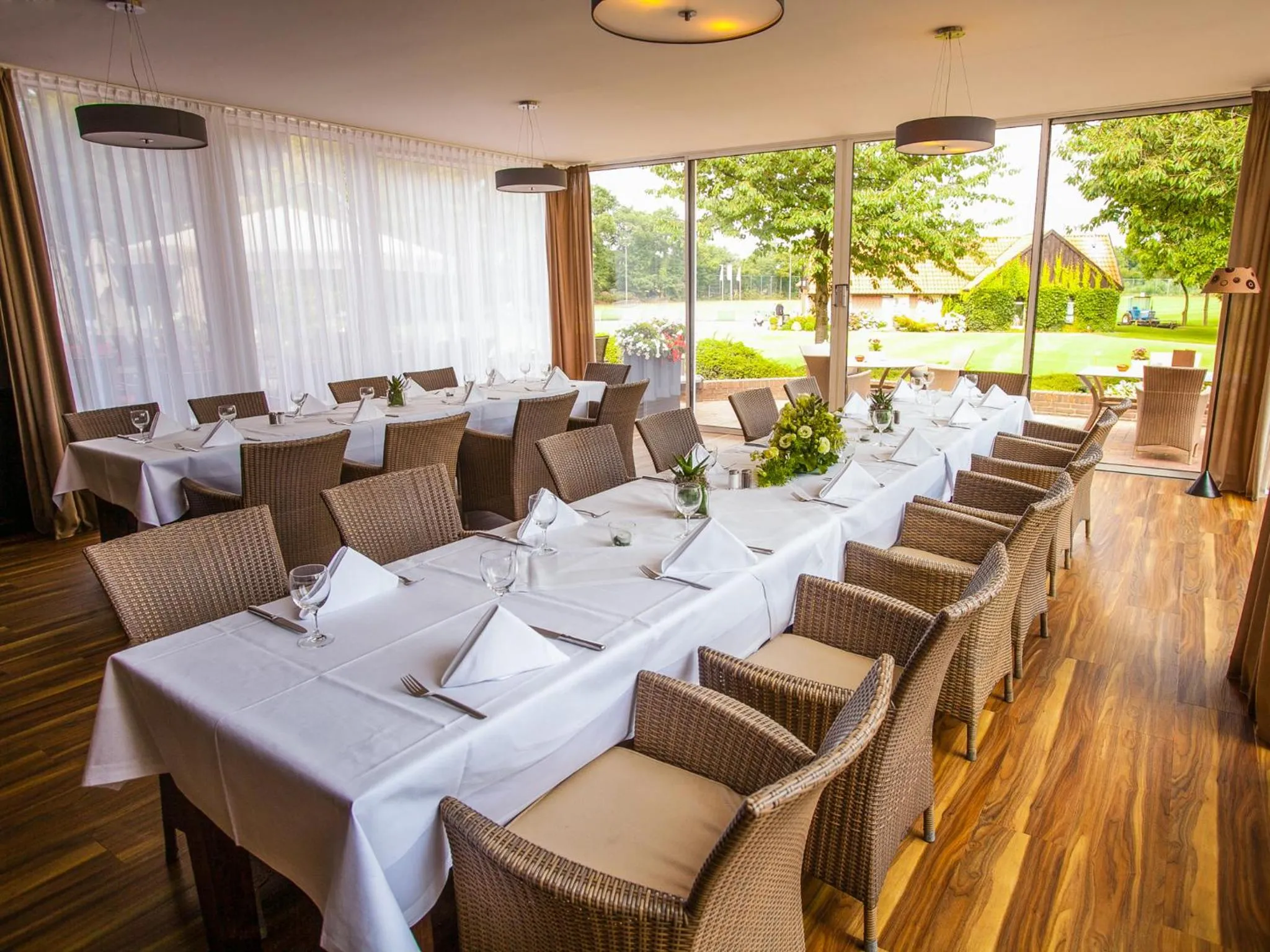 Restaurant/places to eat in Ahauser Landhotel