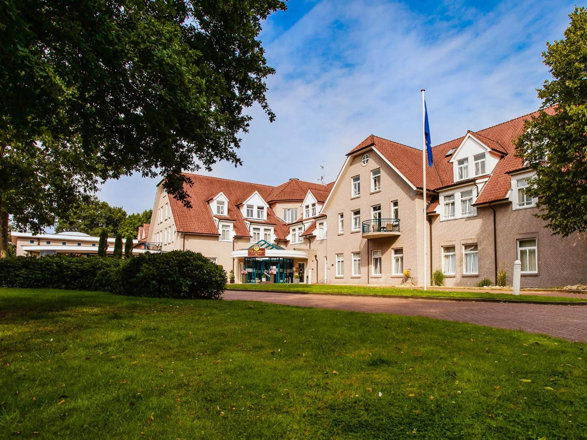 Facade/entrance in Ahauser Landhotel