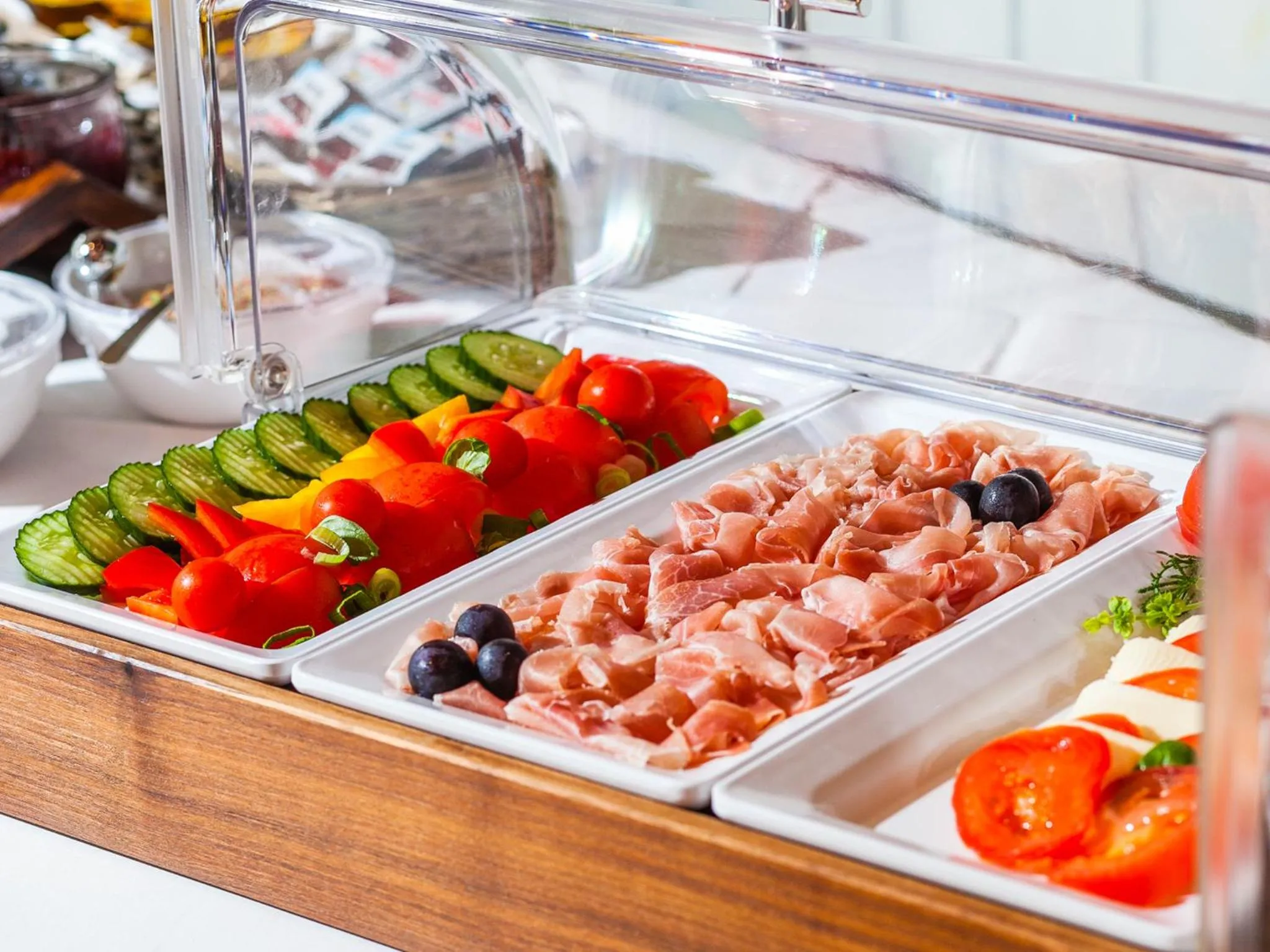 Buffet breakfast in Ahauser Landhotel