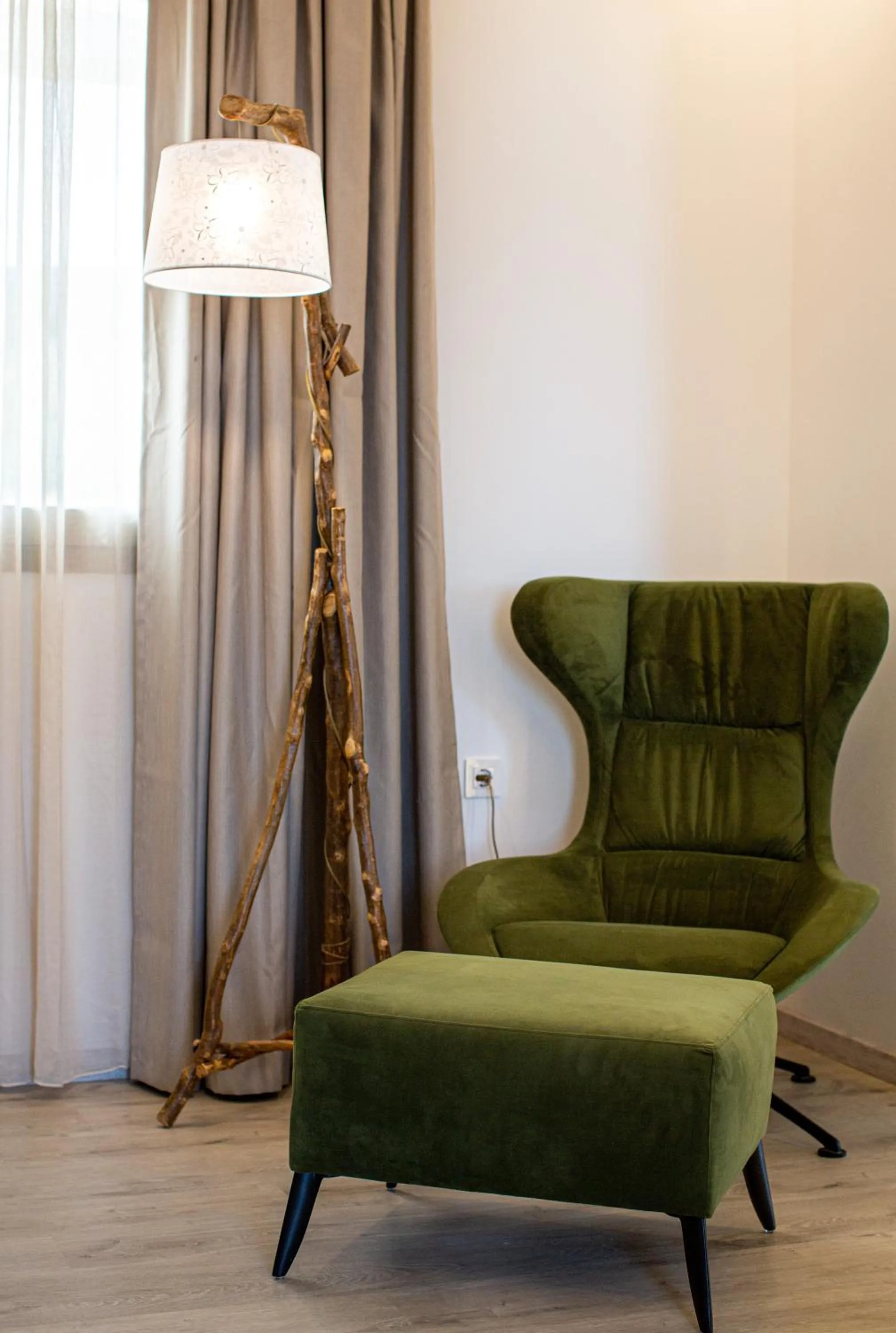 WHITE DONKEY BOUTIQUE Hotel