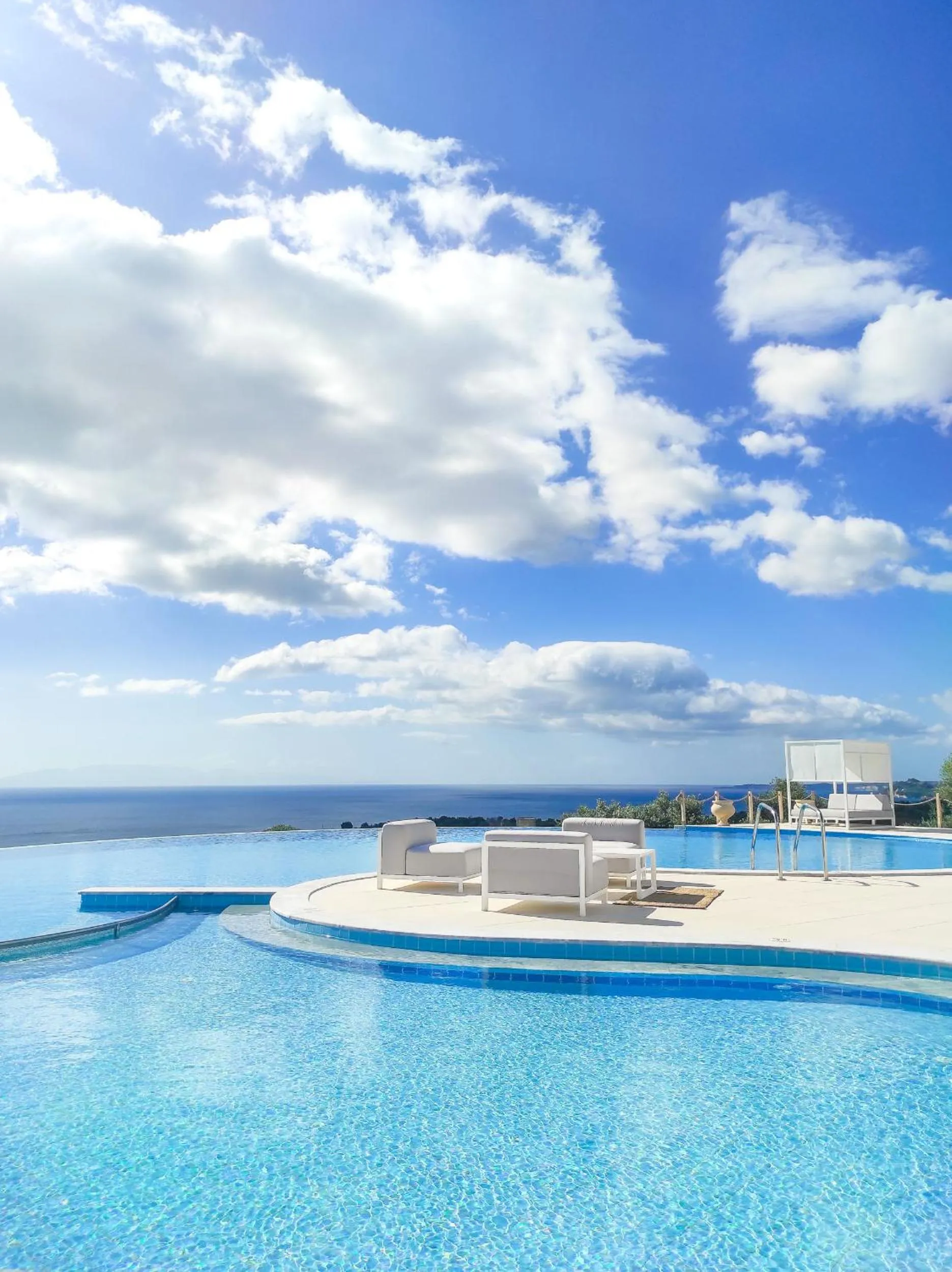 WHITE DONKEY BOUTIQUE Hotel