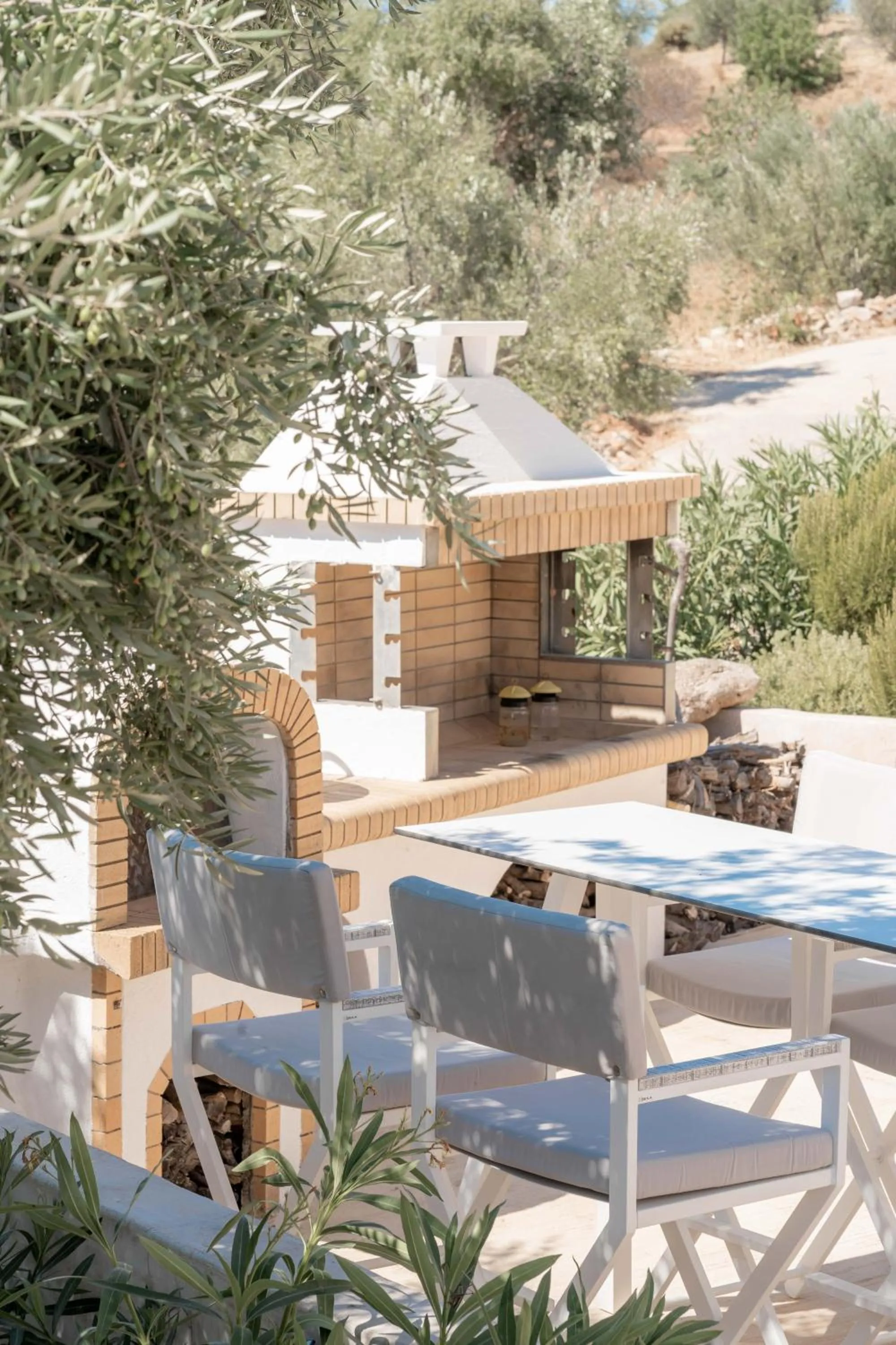 WHITE DONKEY BOUTIQUE Hotel