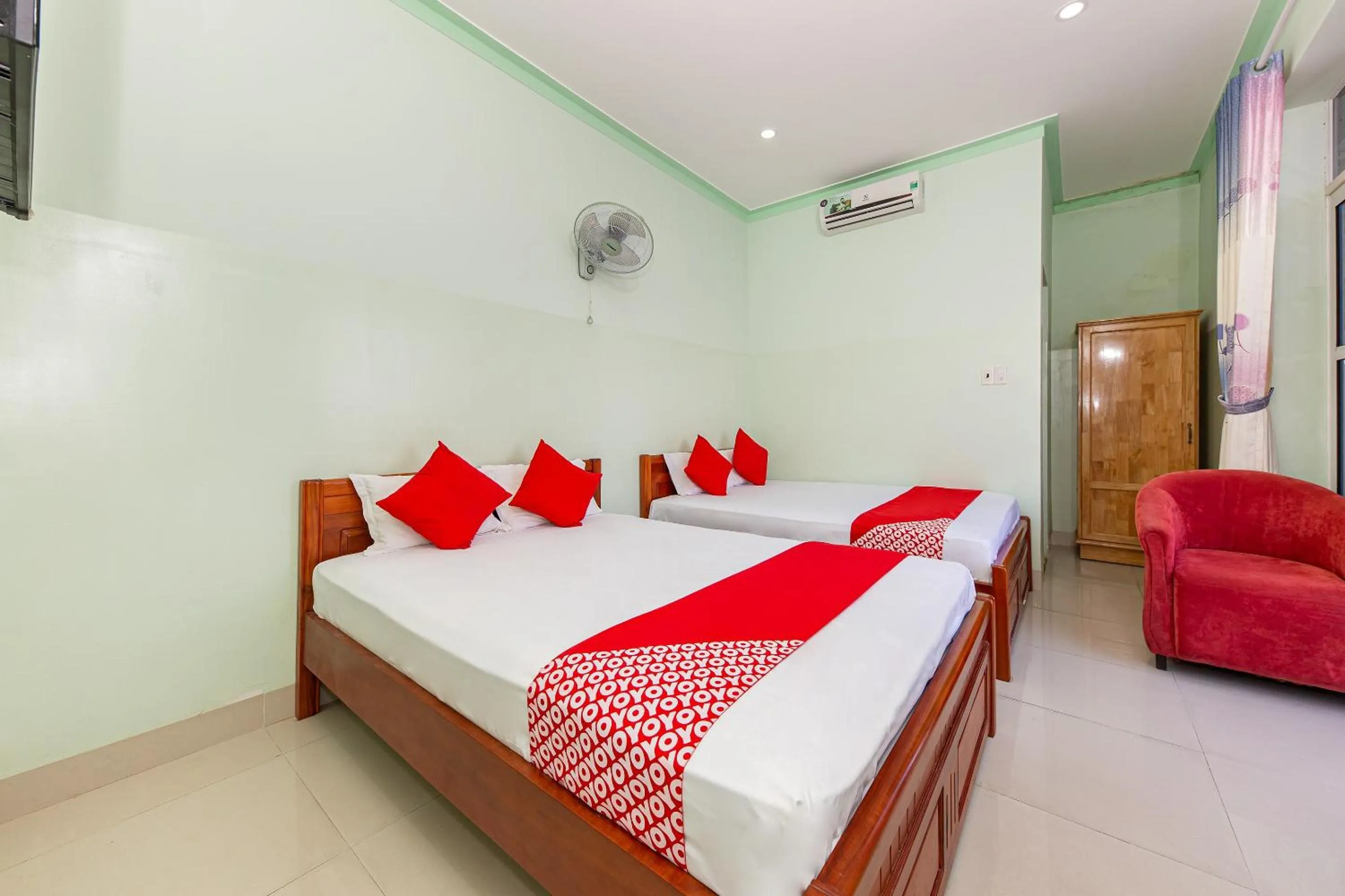 Bedroom in OYO 898 Phuong Thao Hotel