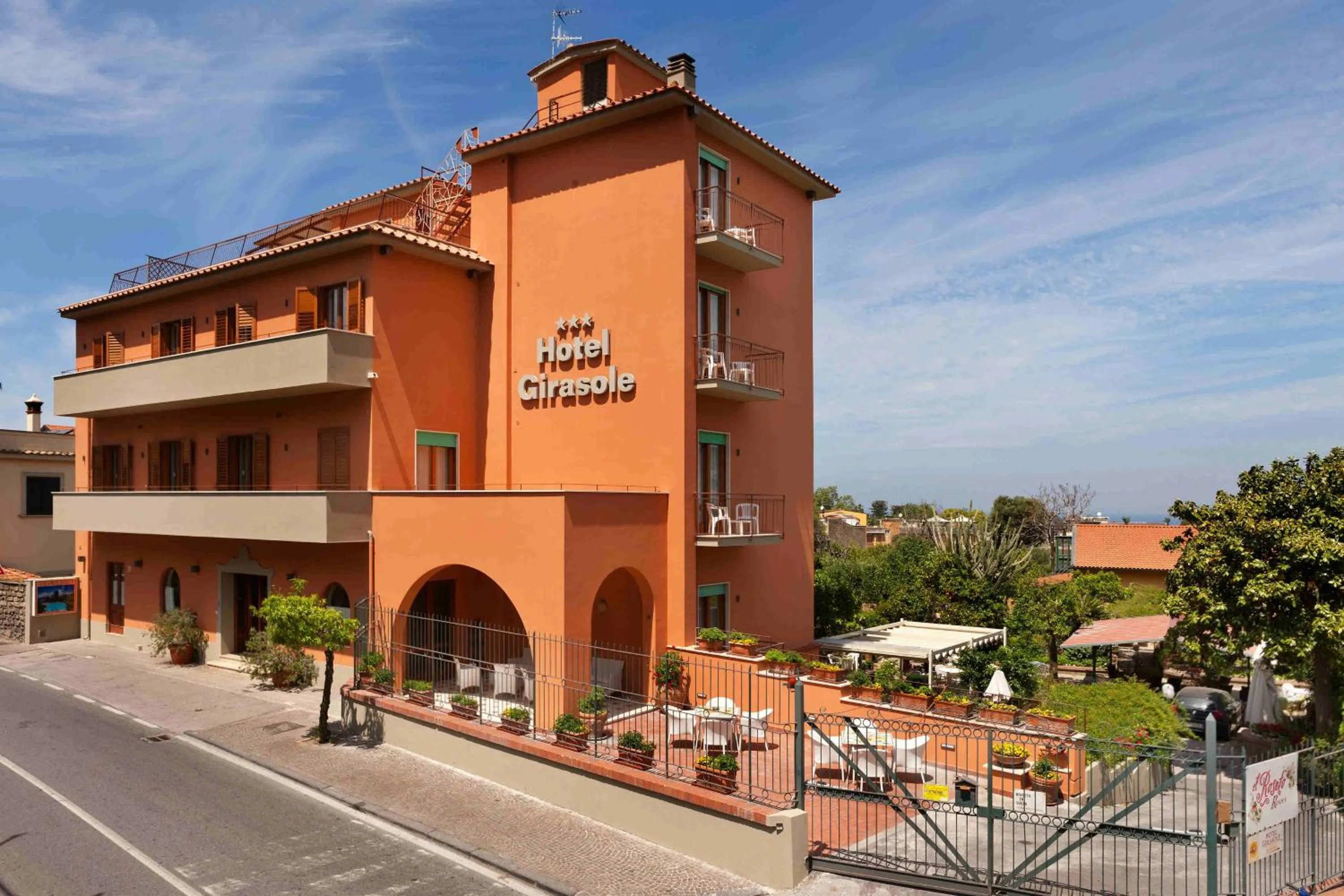 Property building in Hotel Girasole
