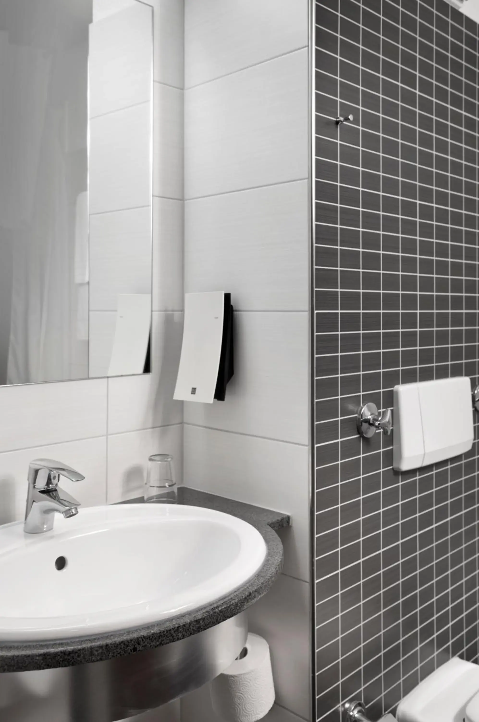 Family Room in Tryp by Wyndham Luebeck Aquamarin Family Room in Tryp by Wyndham Luebeck Aquamarin