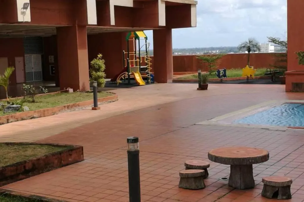 Swimming pool in Ken1606 Home - Centre of KB, WIFI, 6 to 8 pax