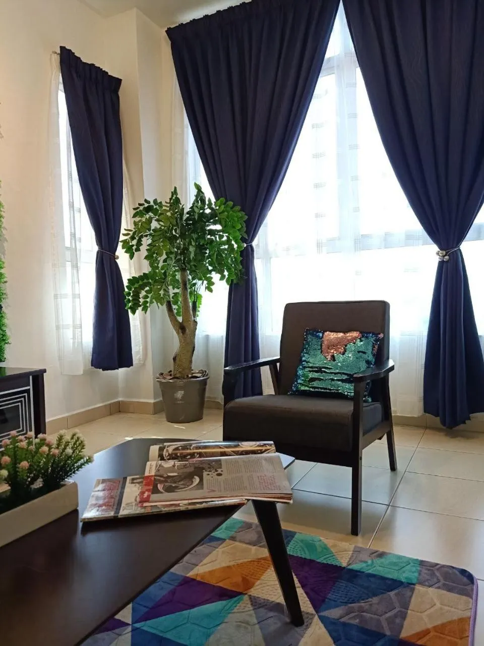 Living room in Ken1606 Home - Centre of KB, WIFI, 6 to 8 pax