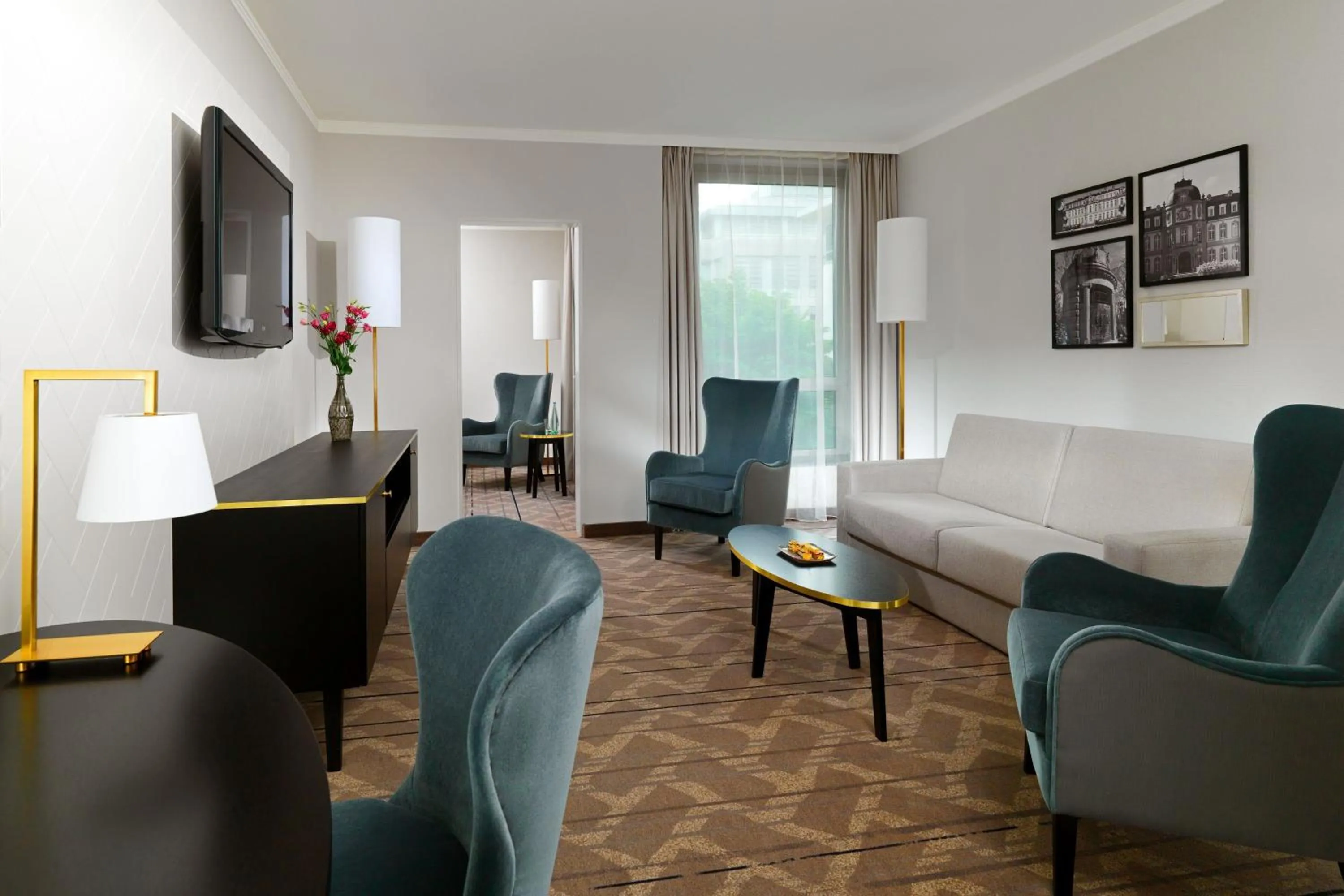 Photo of the whole room in Sheraton Offenbach Hotel