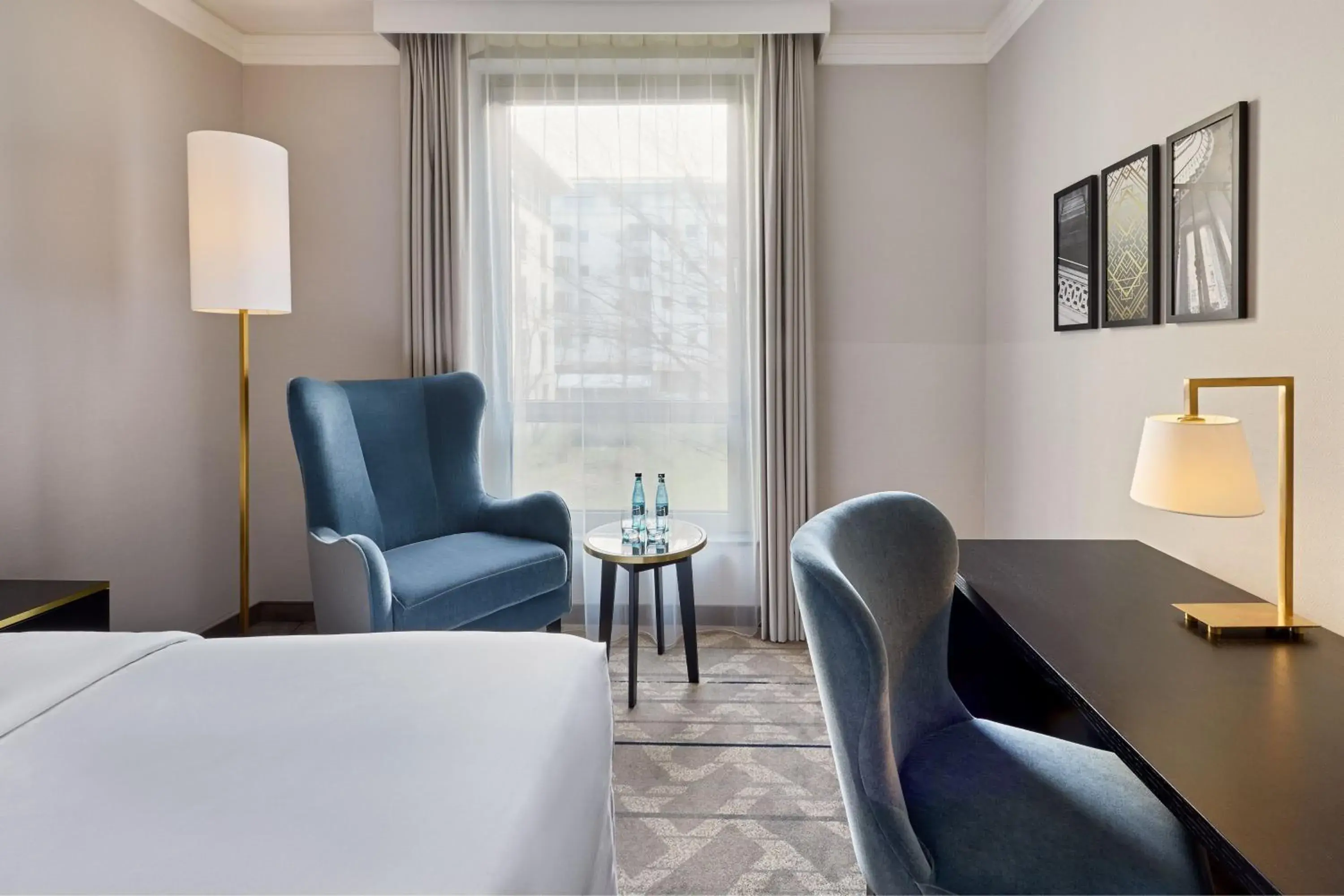 Classic Double Room in Sheraton Offenbach Hotel Classic Double Room in Sheraton Offenbach Hotel