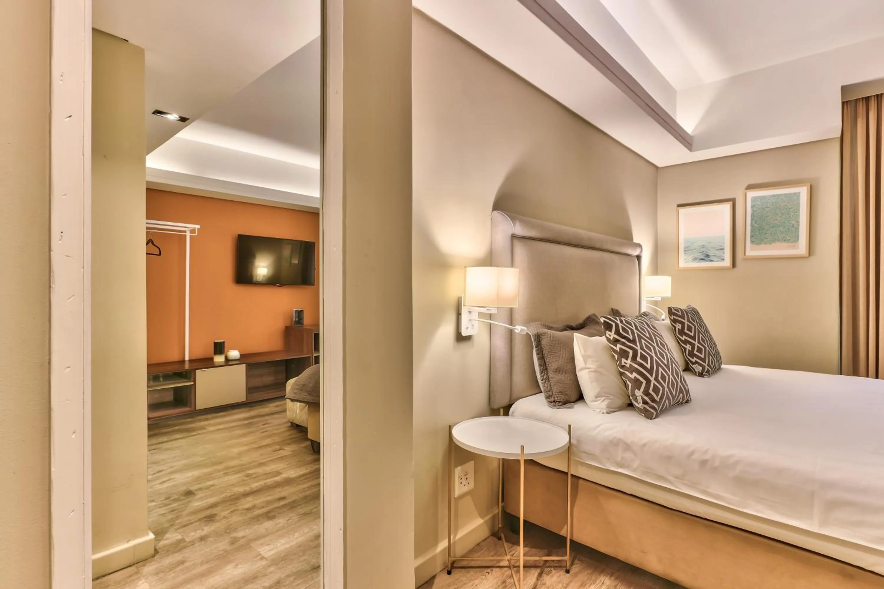 Bed in WINK Aparthotel Foreshore