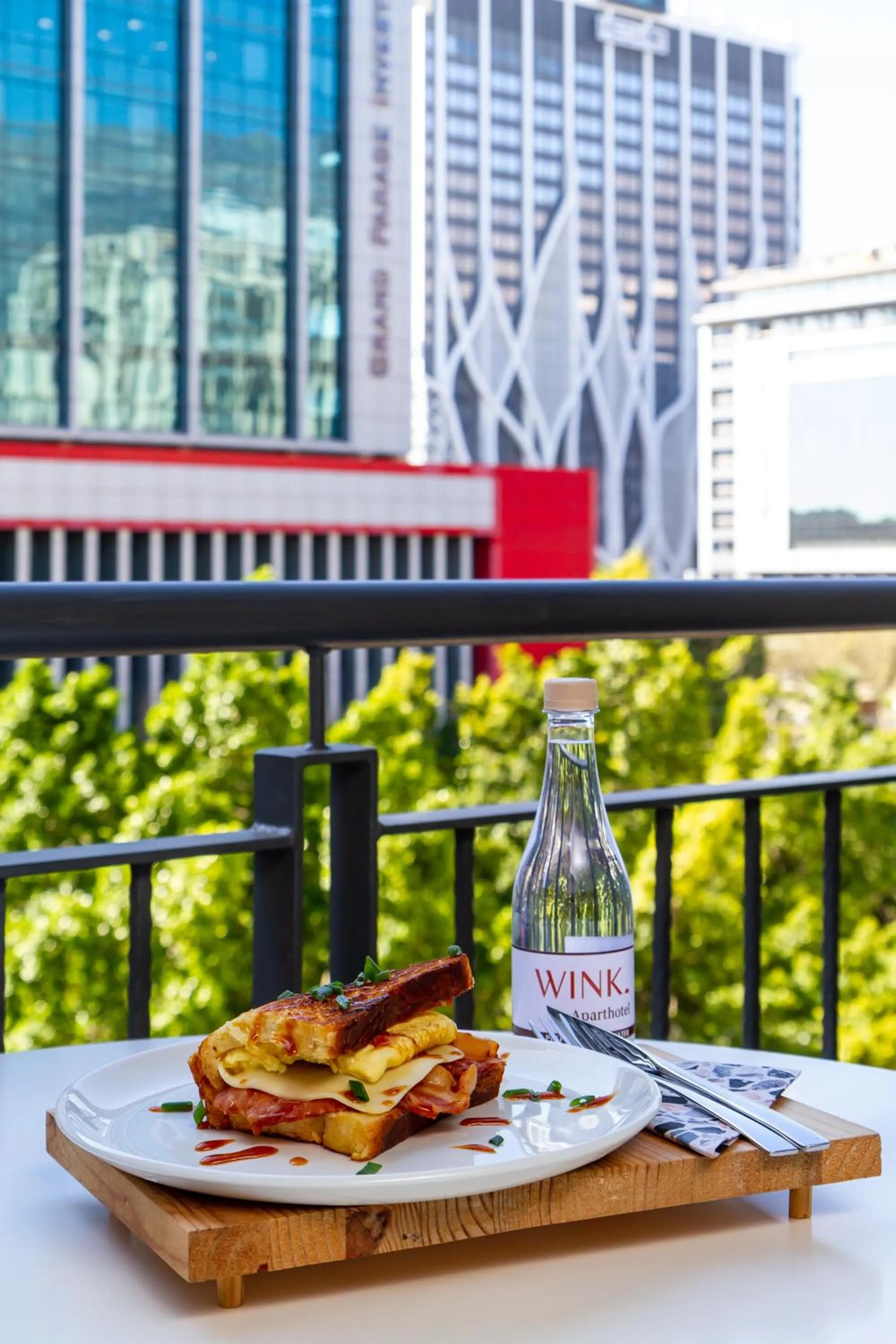 Food and drinks in WINK Aparthotel Foreshore