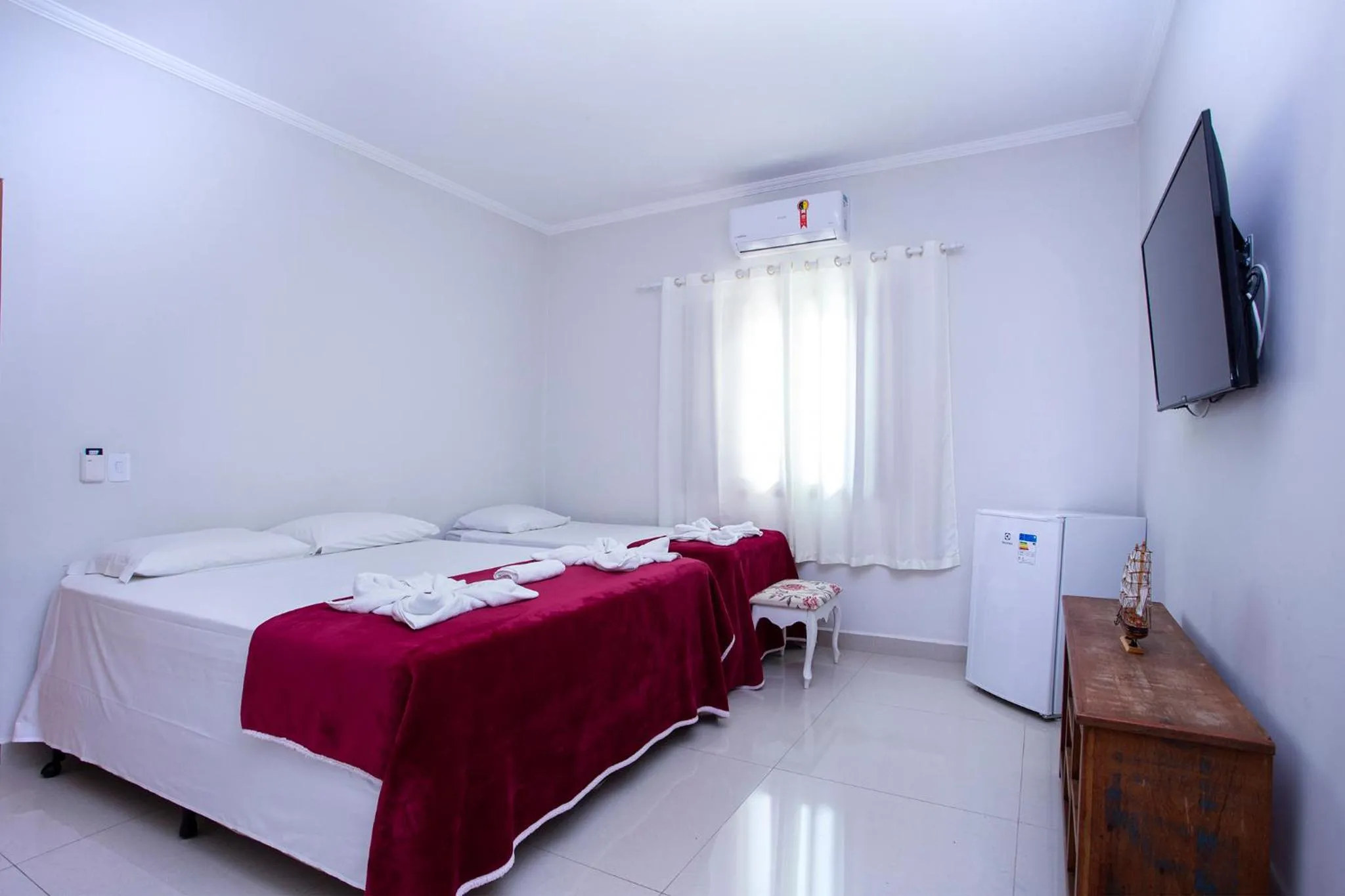 Bedroom, Bed in Pousada Guarubela Veloso