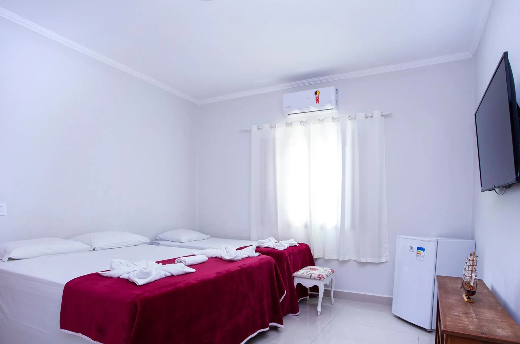 Bedroom, Bed in Pousada Guarubela Veloso