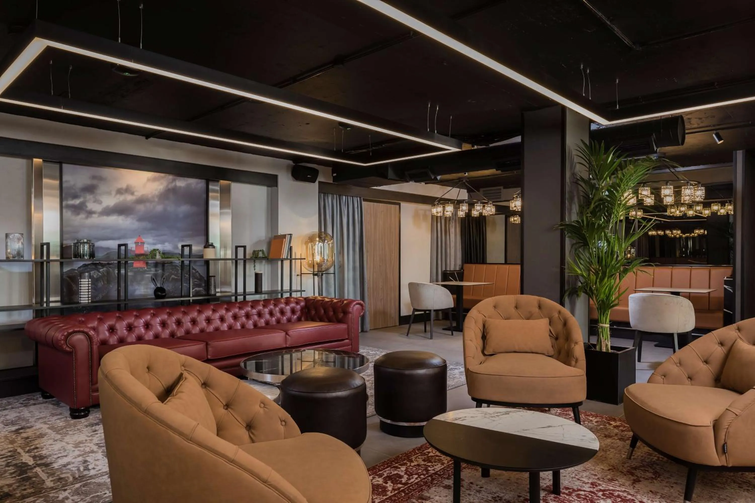 Restaurant/places to eat in Radisson RED London Heathrow