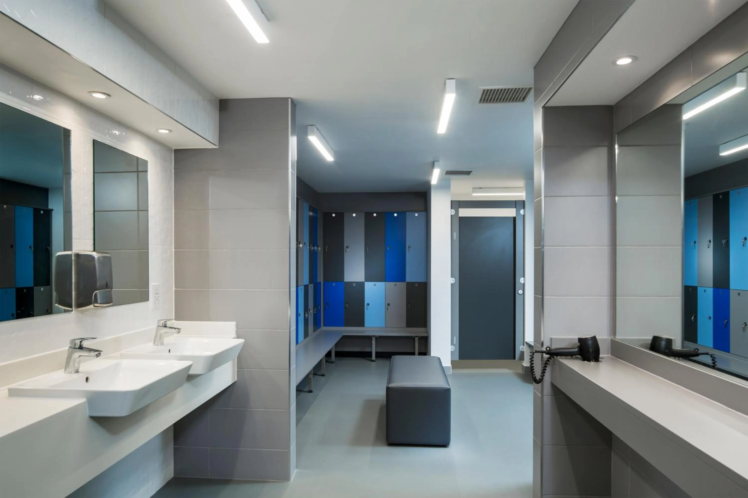 Spa and wellness centre/facilities in Radisson RED London Heathrow