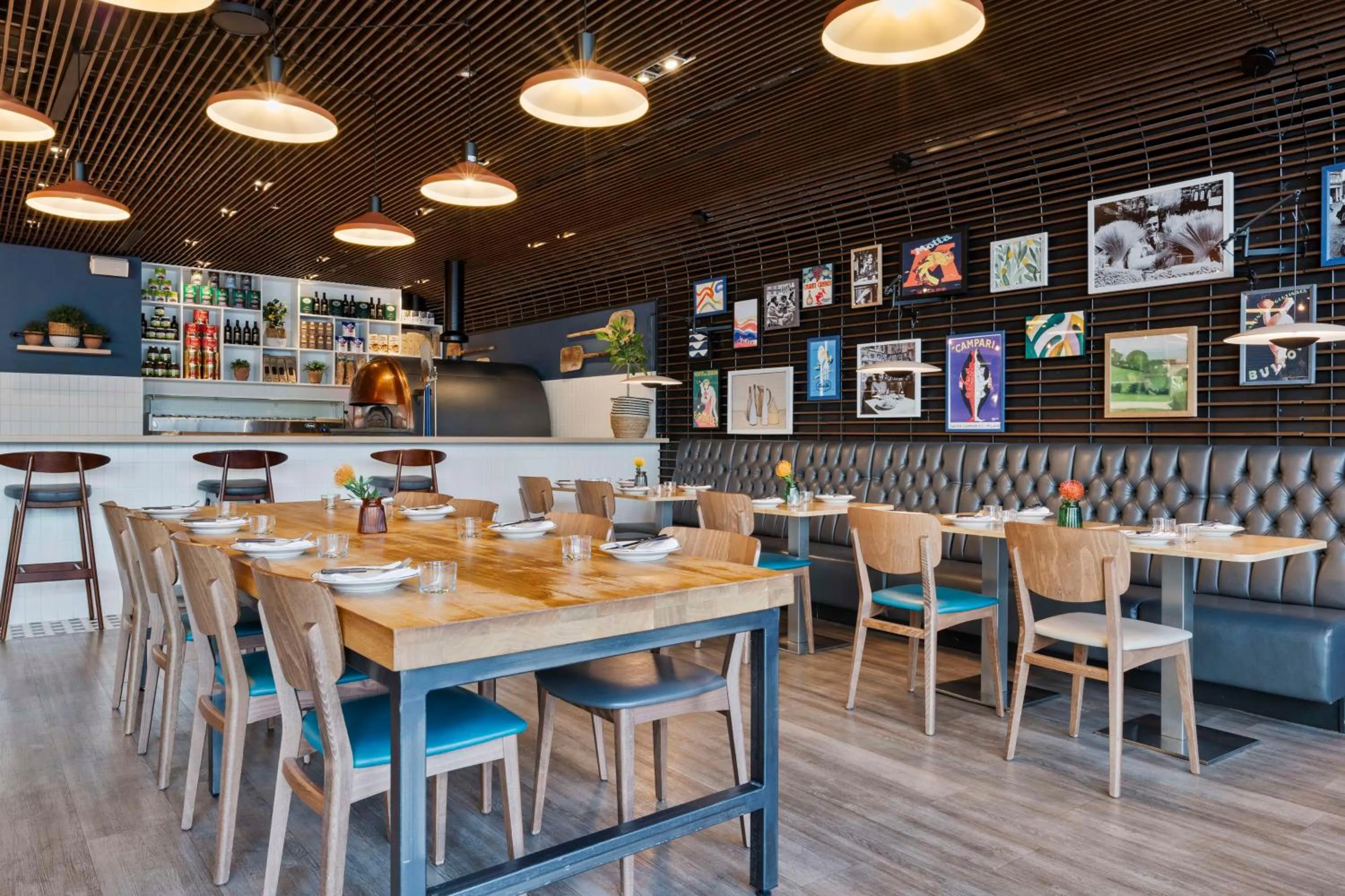 Restaurant/places to eat in Radisson RED London Heathrow