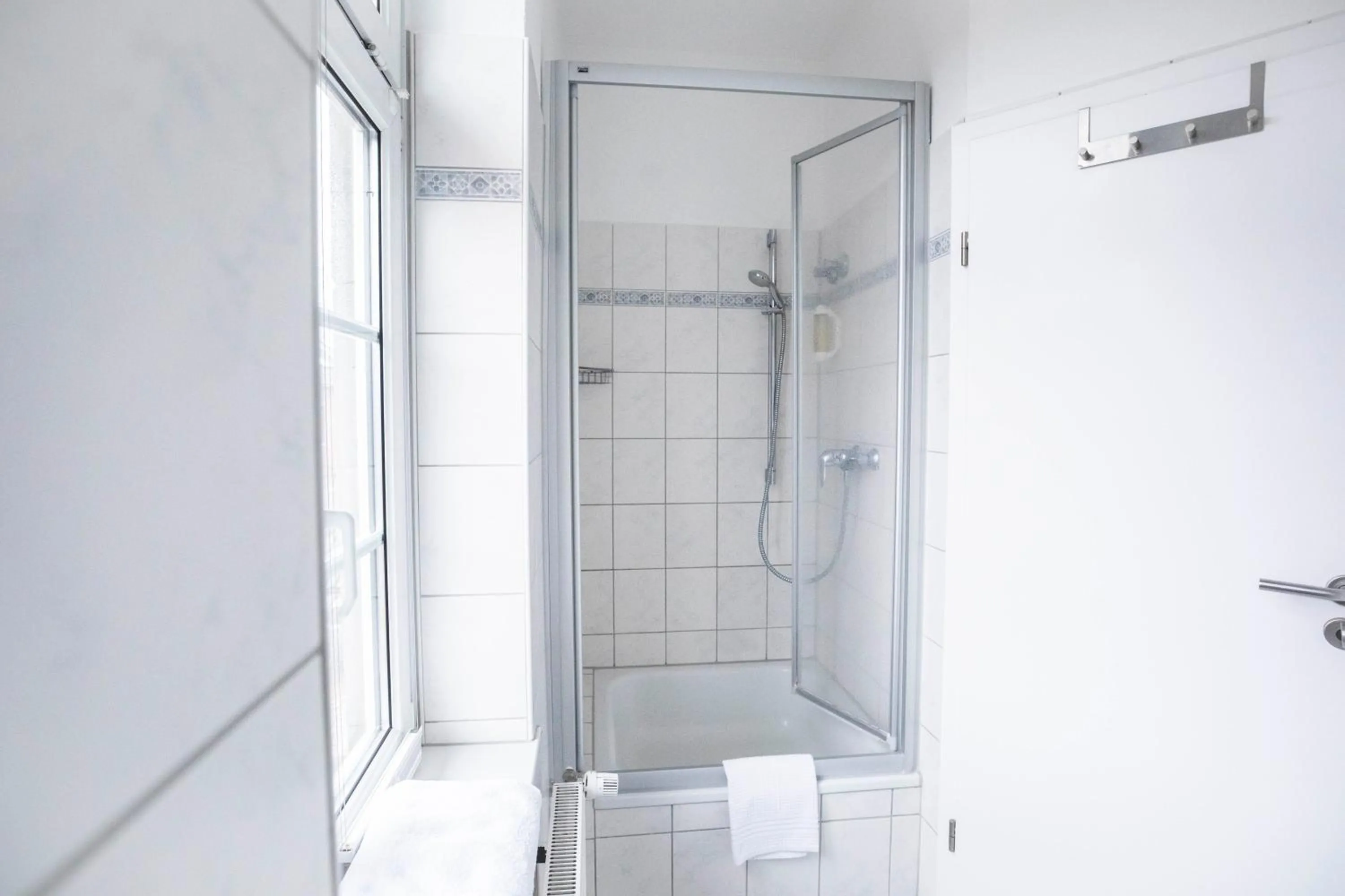 Bathroom in Hotel am Rathaus