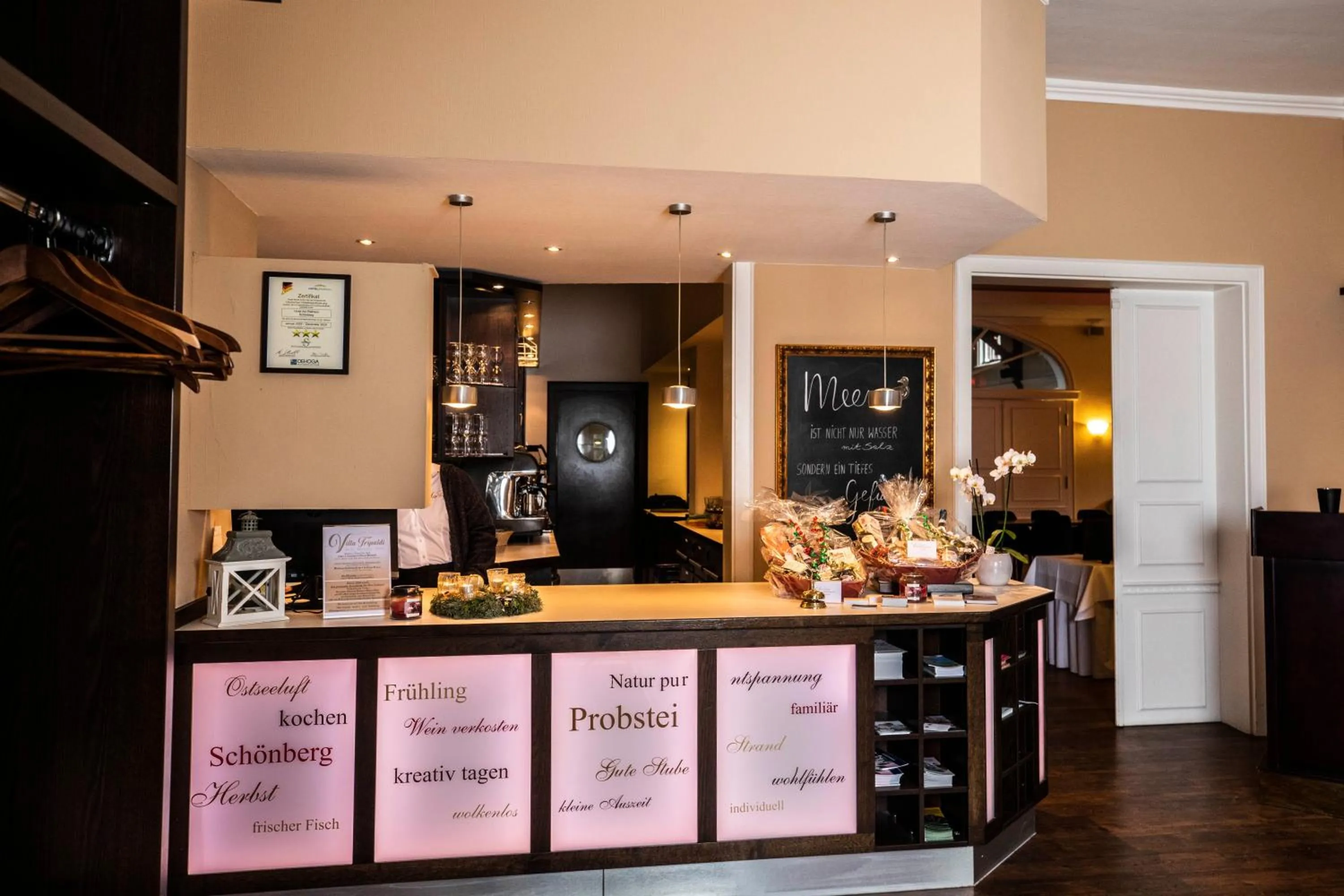 Lobby or reception in Hotel am Rathaus