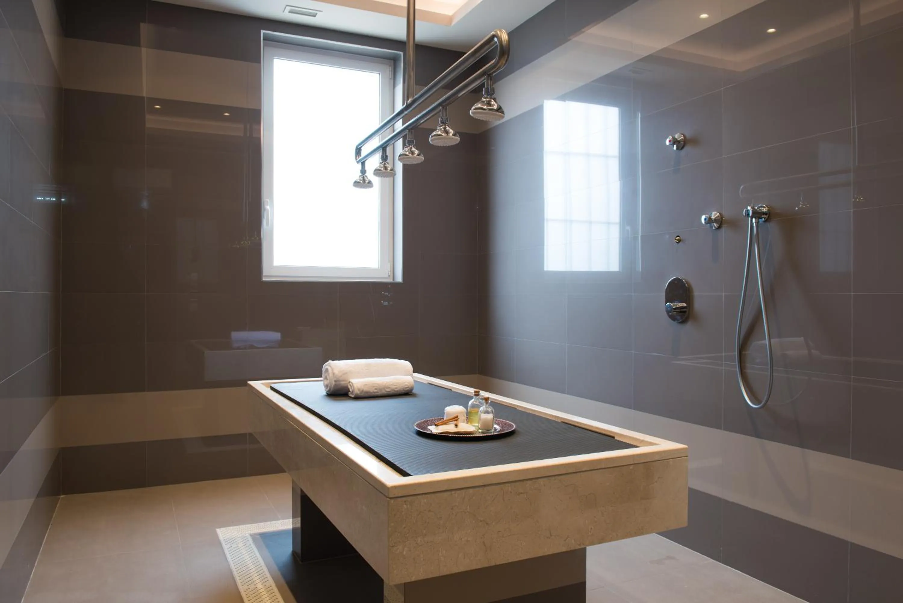 Massage in Vila Gale Collection Alter Real - Resort Equestre, Conference & Spa