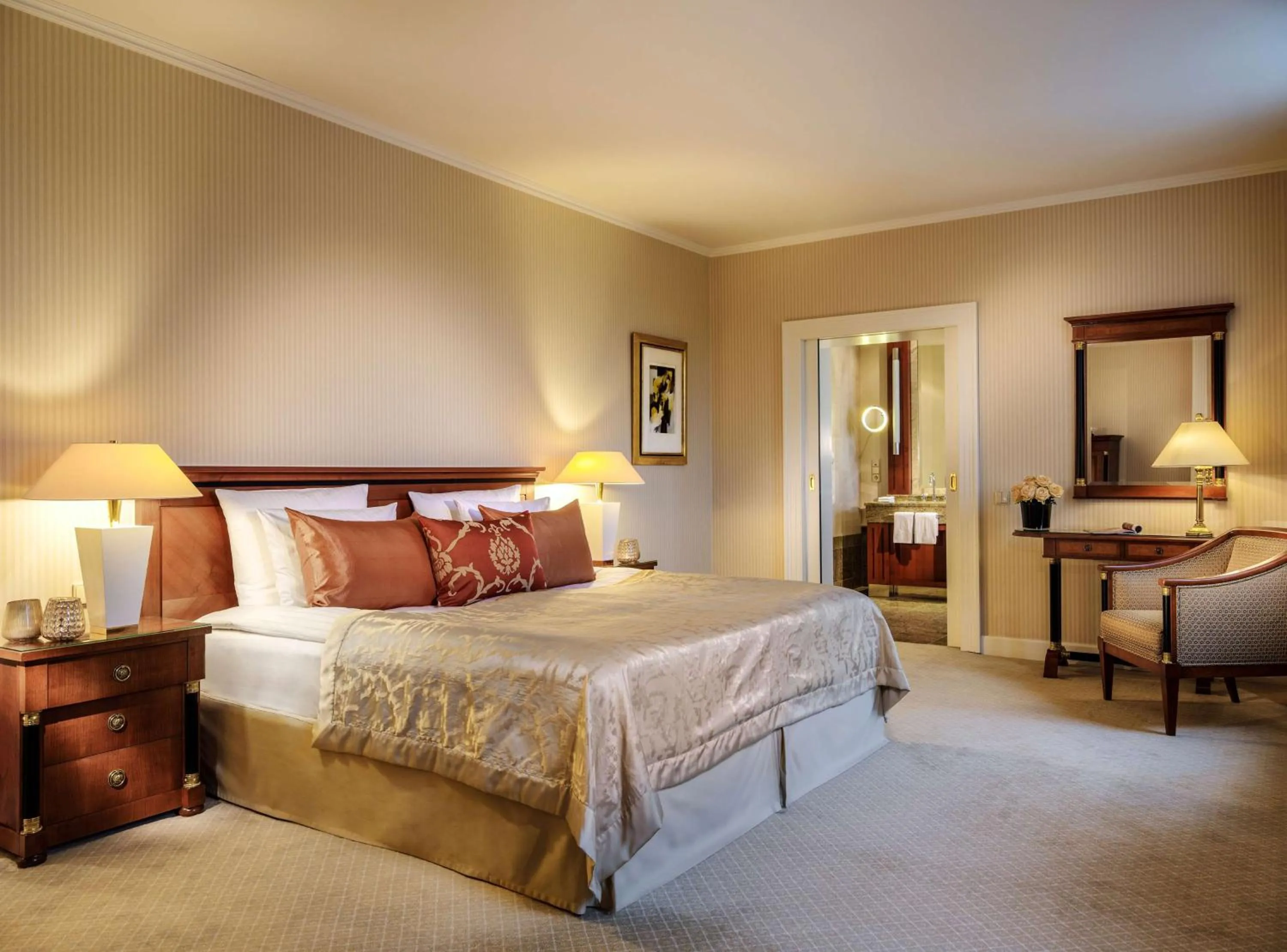 Photo of the whole room, Bed in Hotel Nassauer Hof